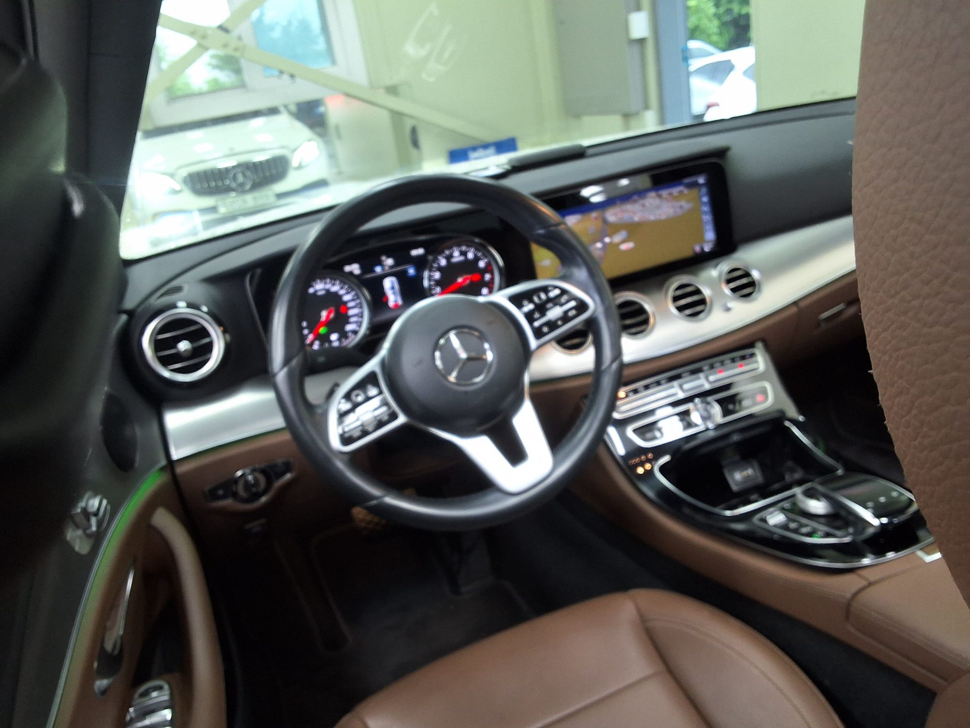 2019 - mercedes-benz e300