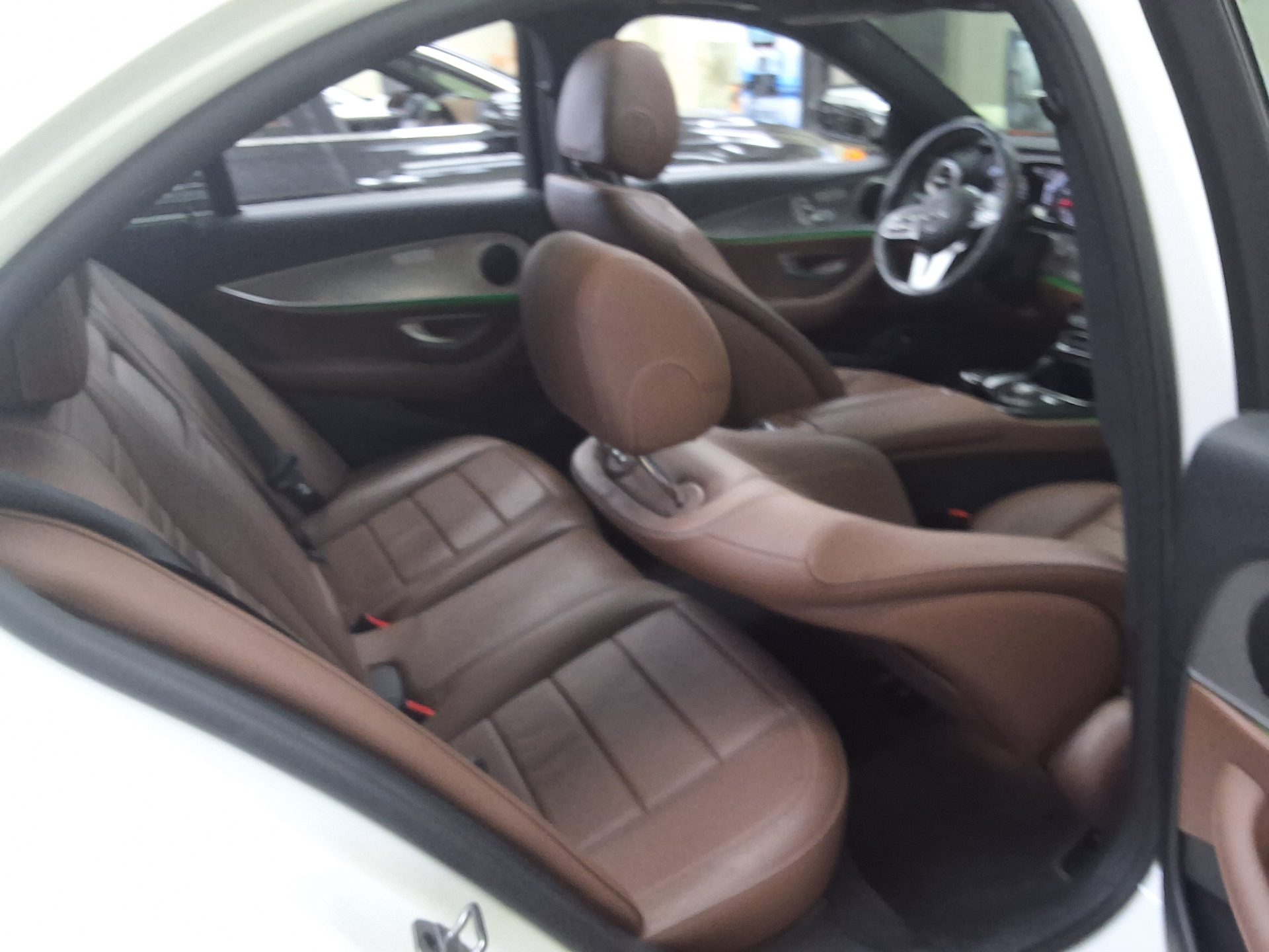 2019 - mercedes-benz e300