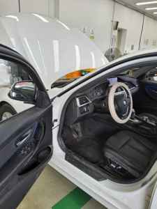 بي إم دبليو 3 Series (6Th Gen) 320D 2017 320d
