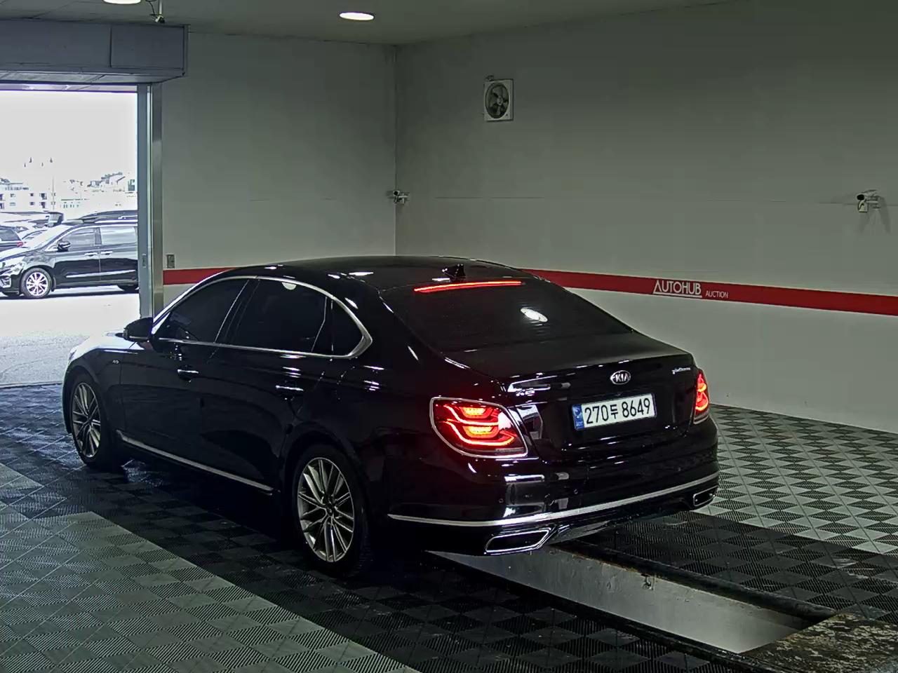 2020 - kia k9