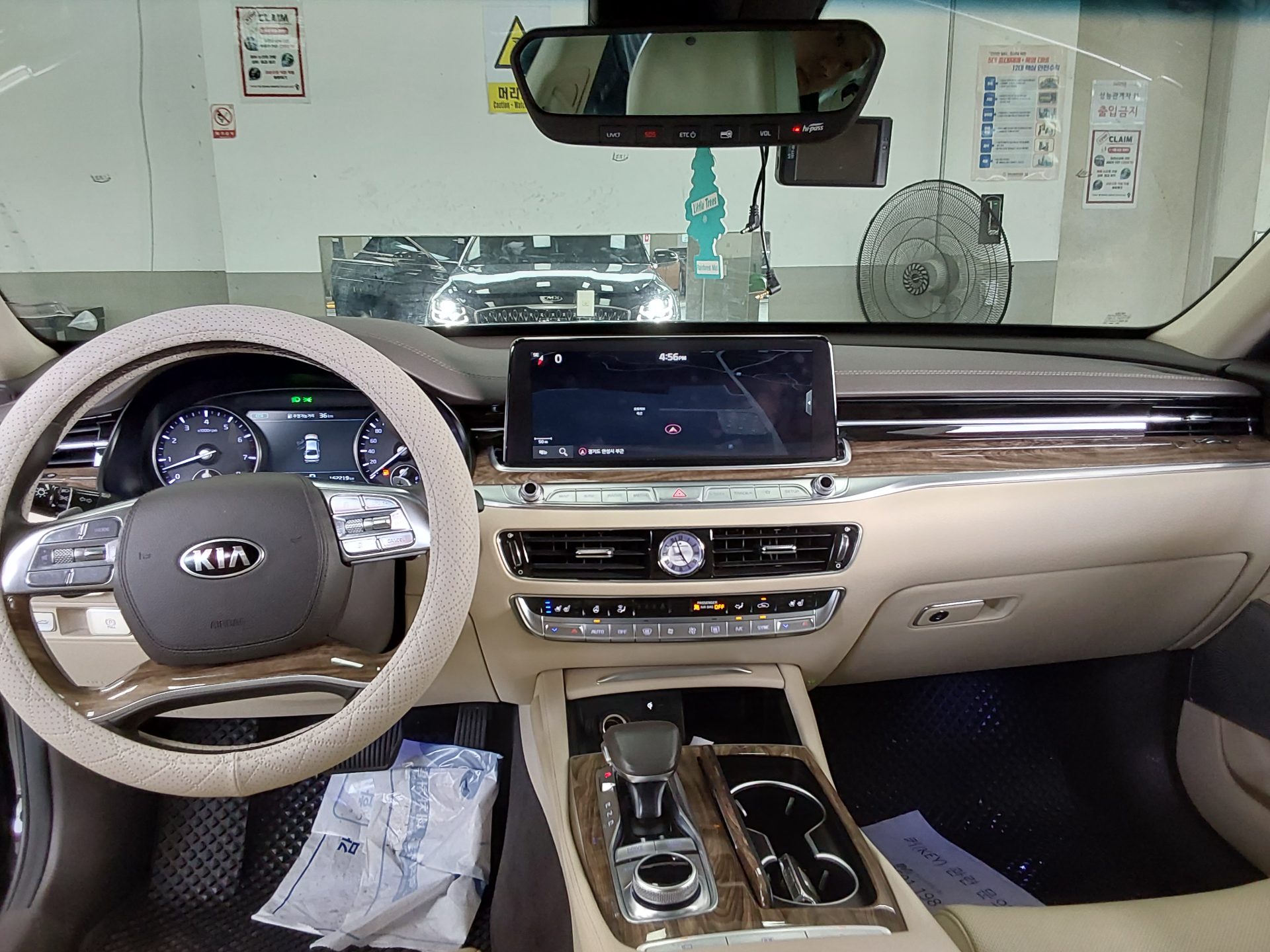 2020 - kia k9