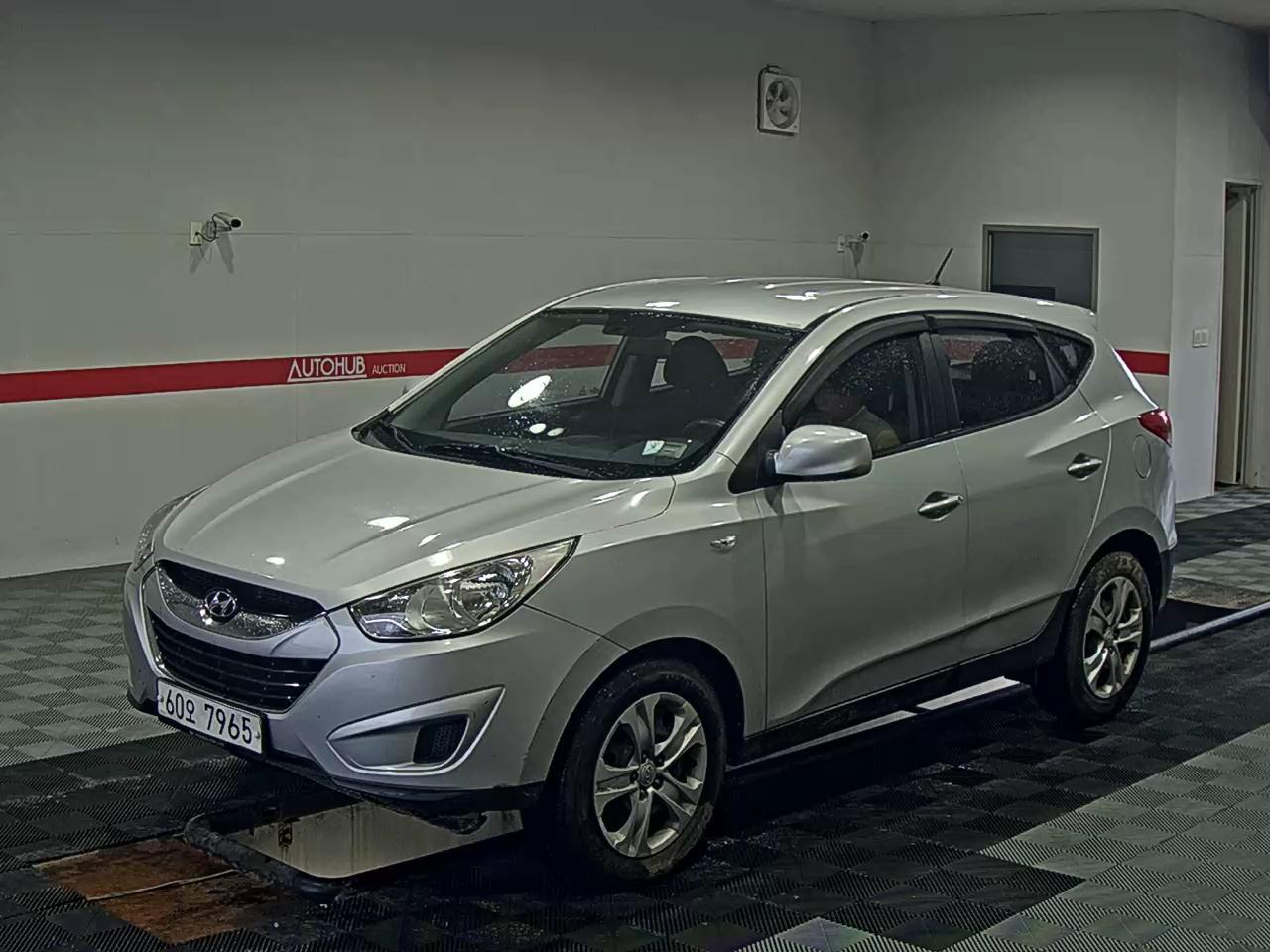 2011 - hyundai tucson