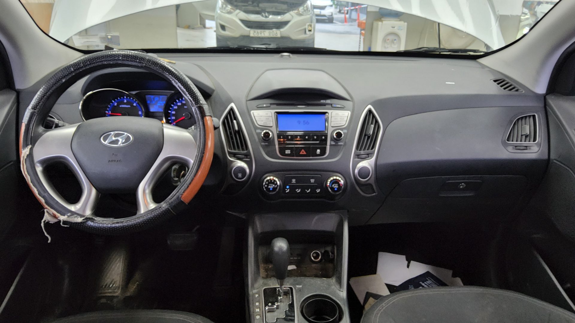 2011 - hyundai tucson