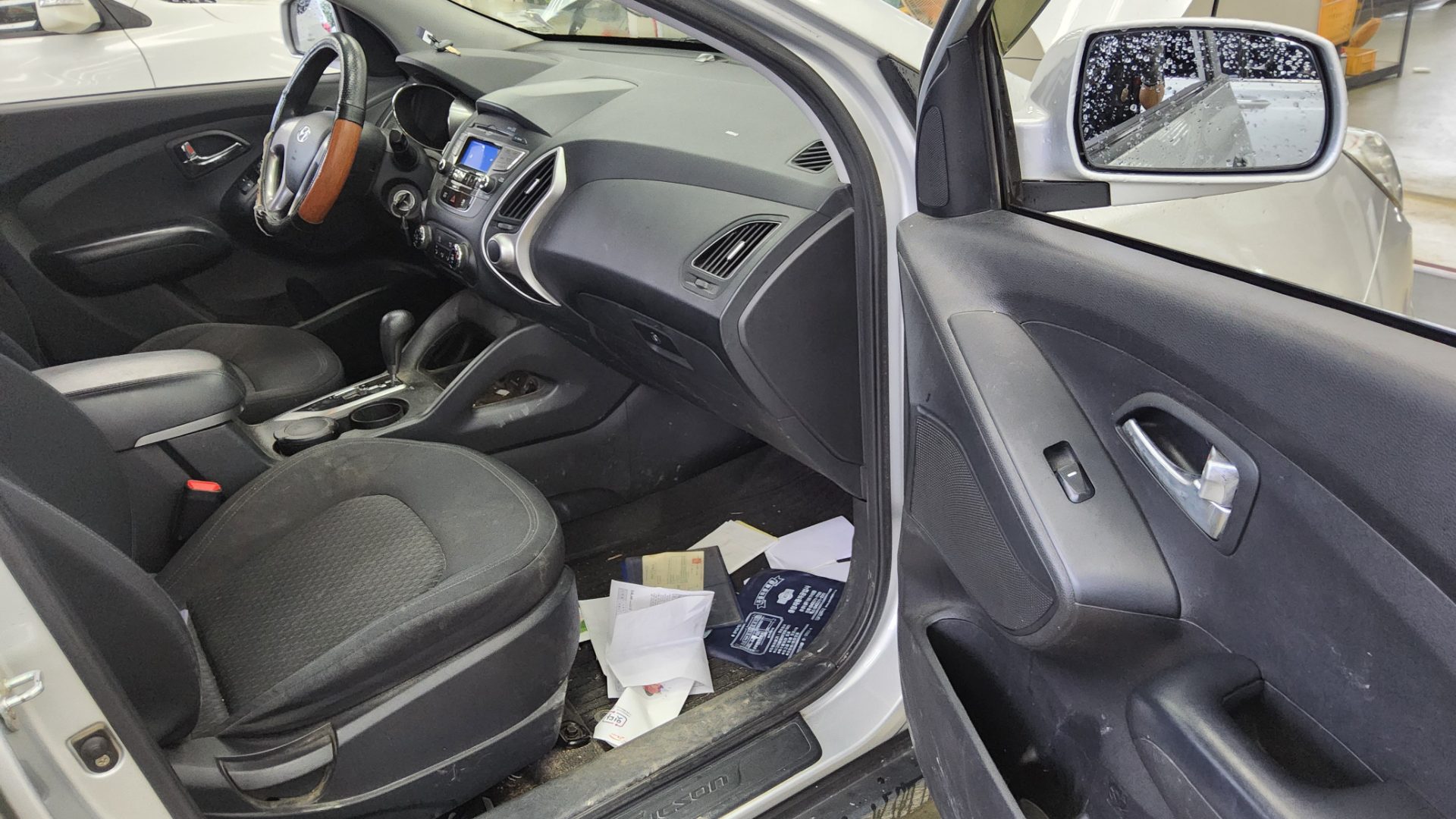 2011 - hyundai tucson