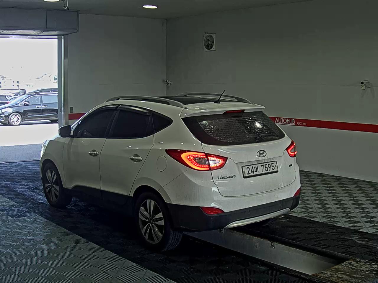 2014 - hyundai tucson