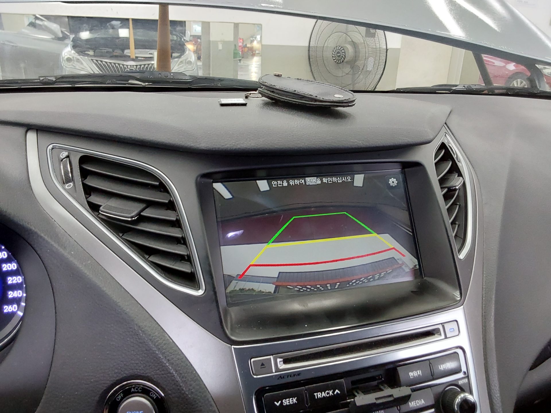 2016 - hyundai grandeur