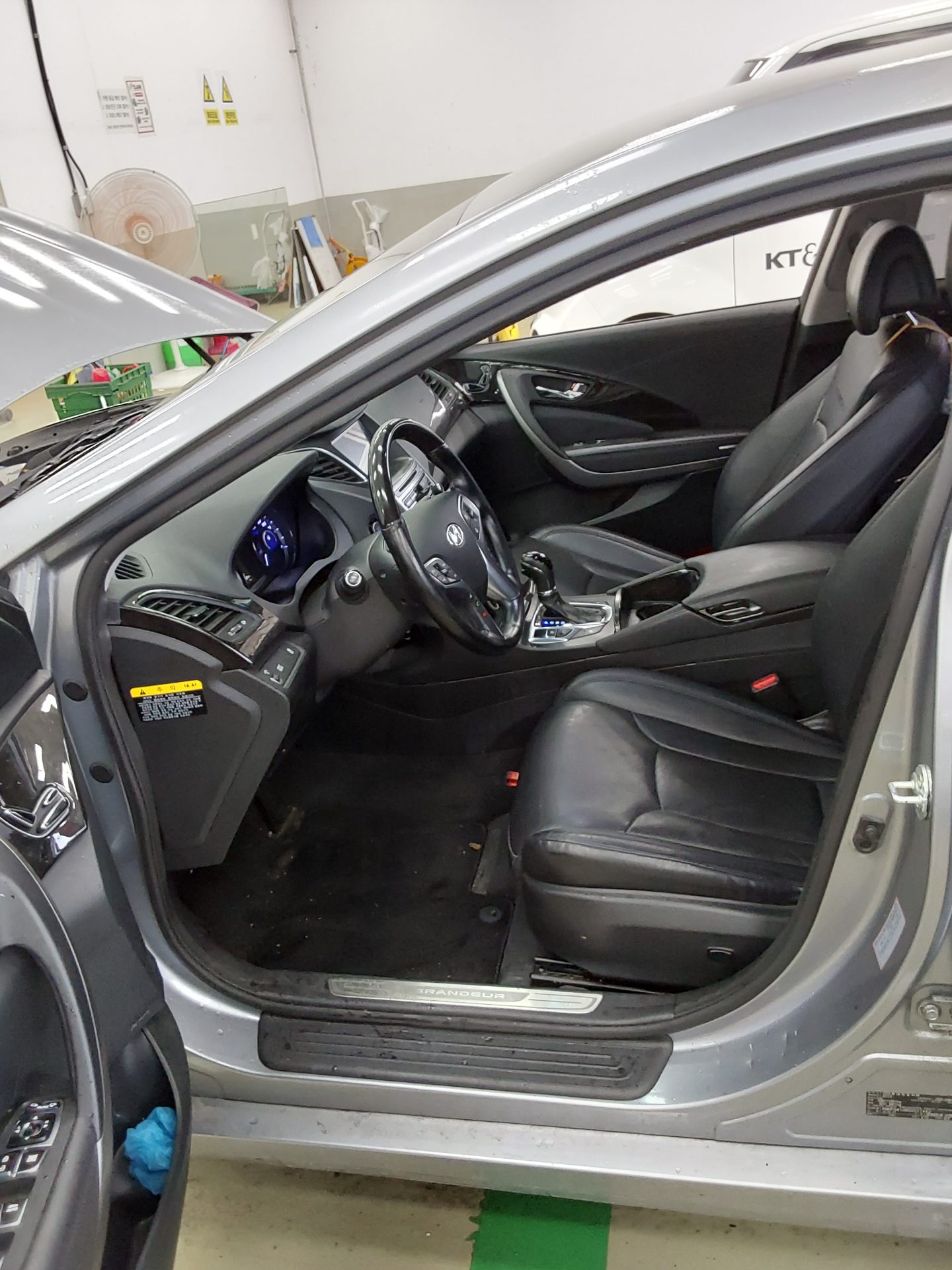 2016 - hyundai grandeur