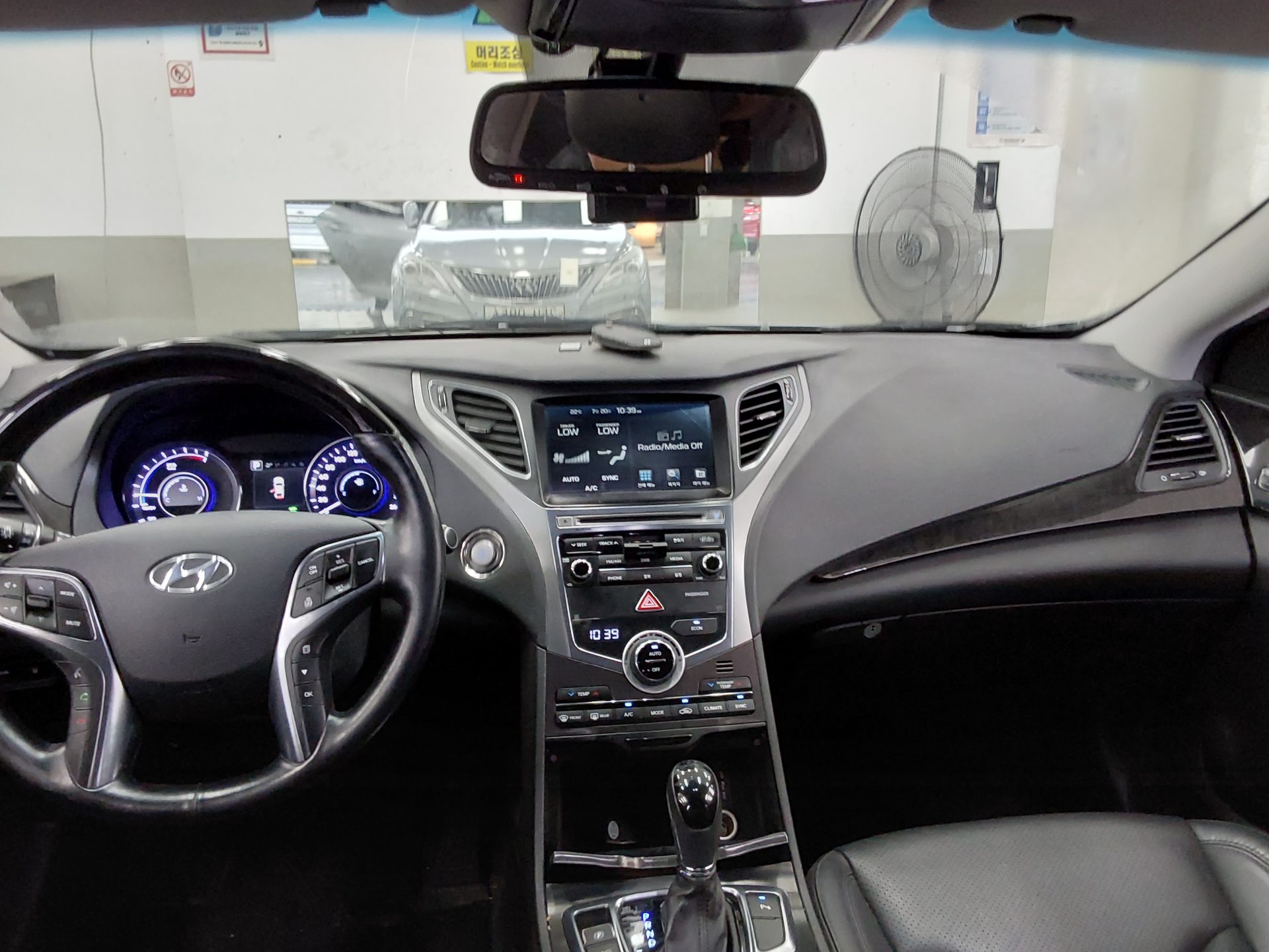 2016 - hyundai grandeur
