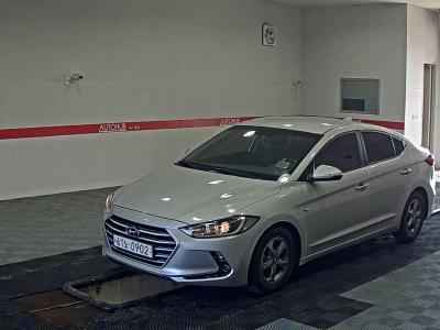 HYUNDAI AVANTE GDi