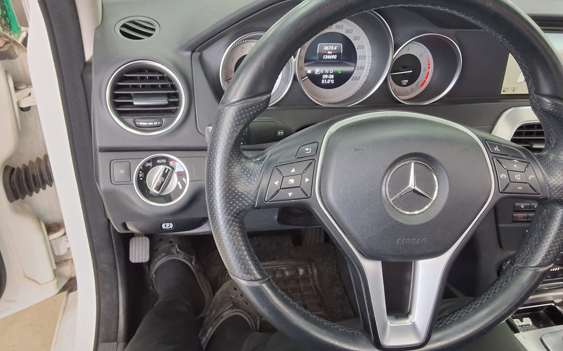 2013 - mercedes-benz c220