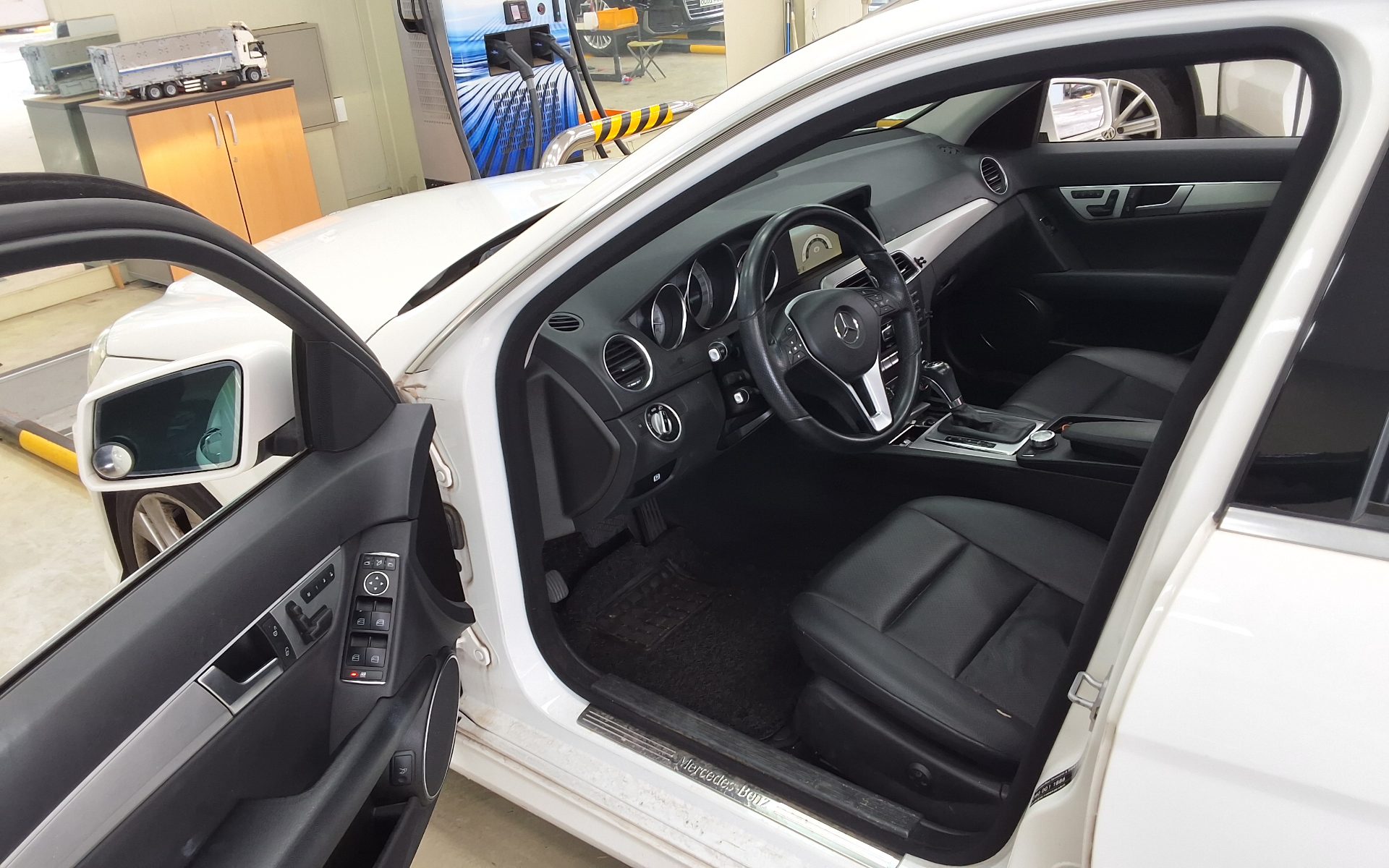 2013 - mercedes-benz c220
