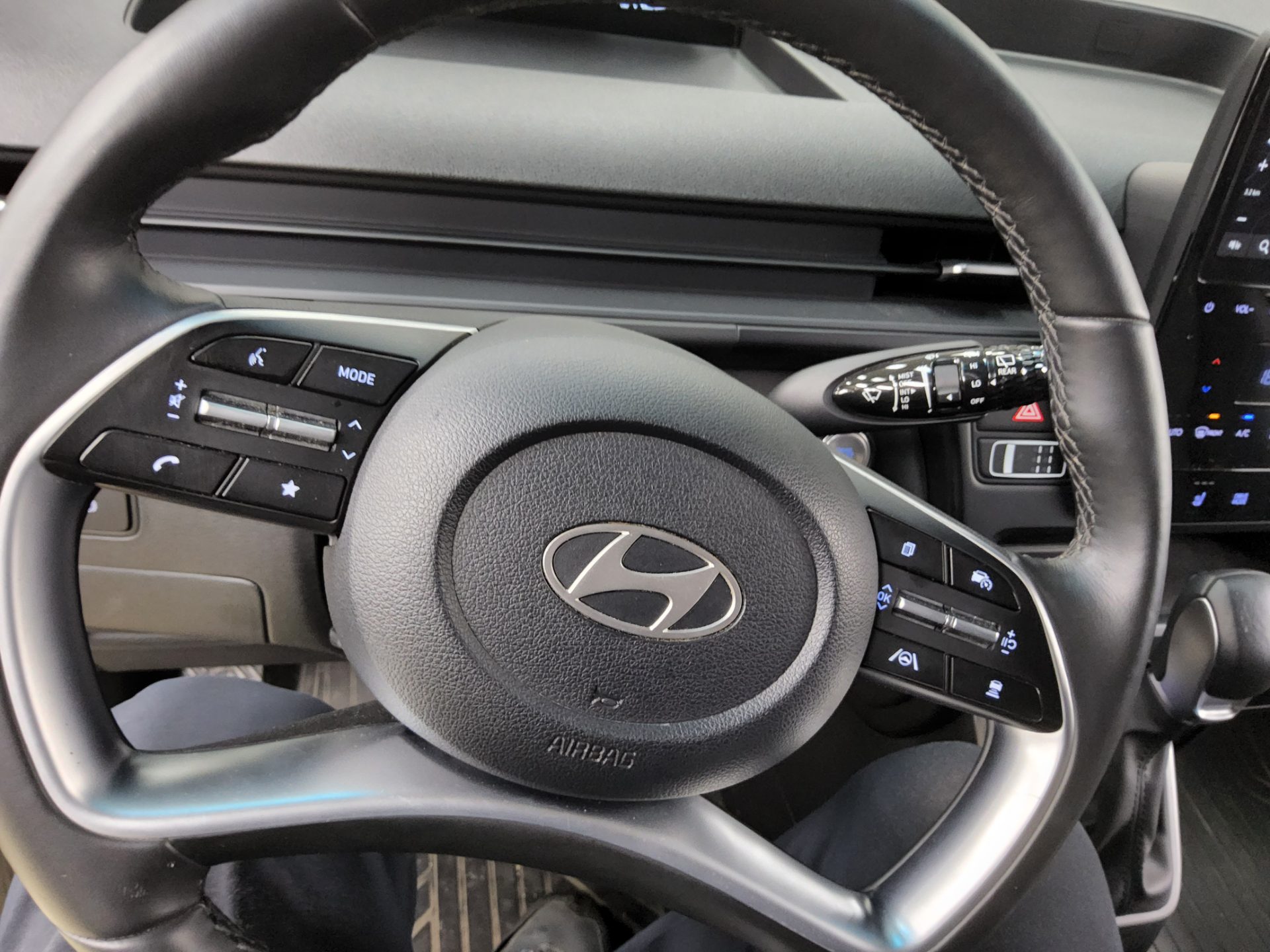 2025 - hyundai staria