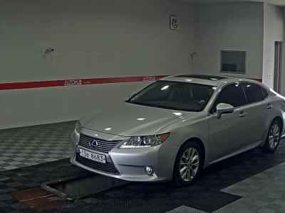 LEXUS ES (6TH GEN) 300h