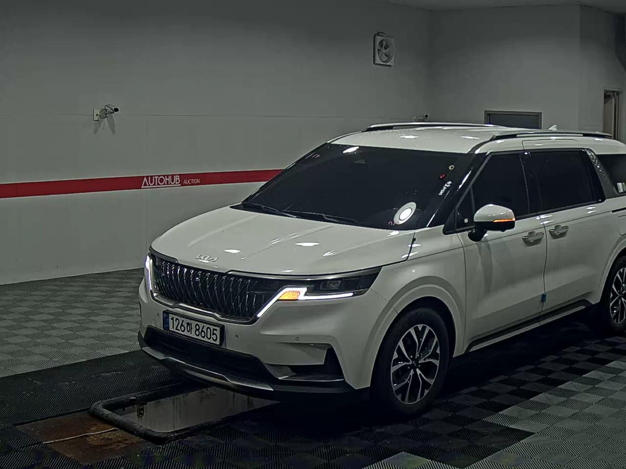 2023 - kia carnival