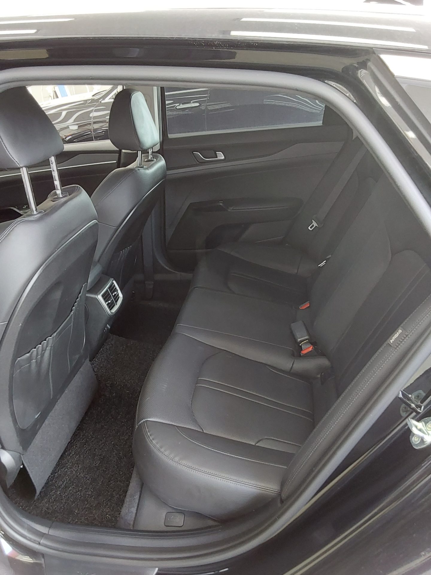 2022 - kia k5
