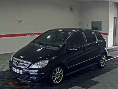 MERCEDES-BENZ B-CLASS (1ST GEN) B200