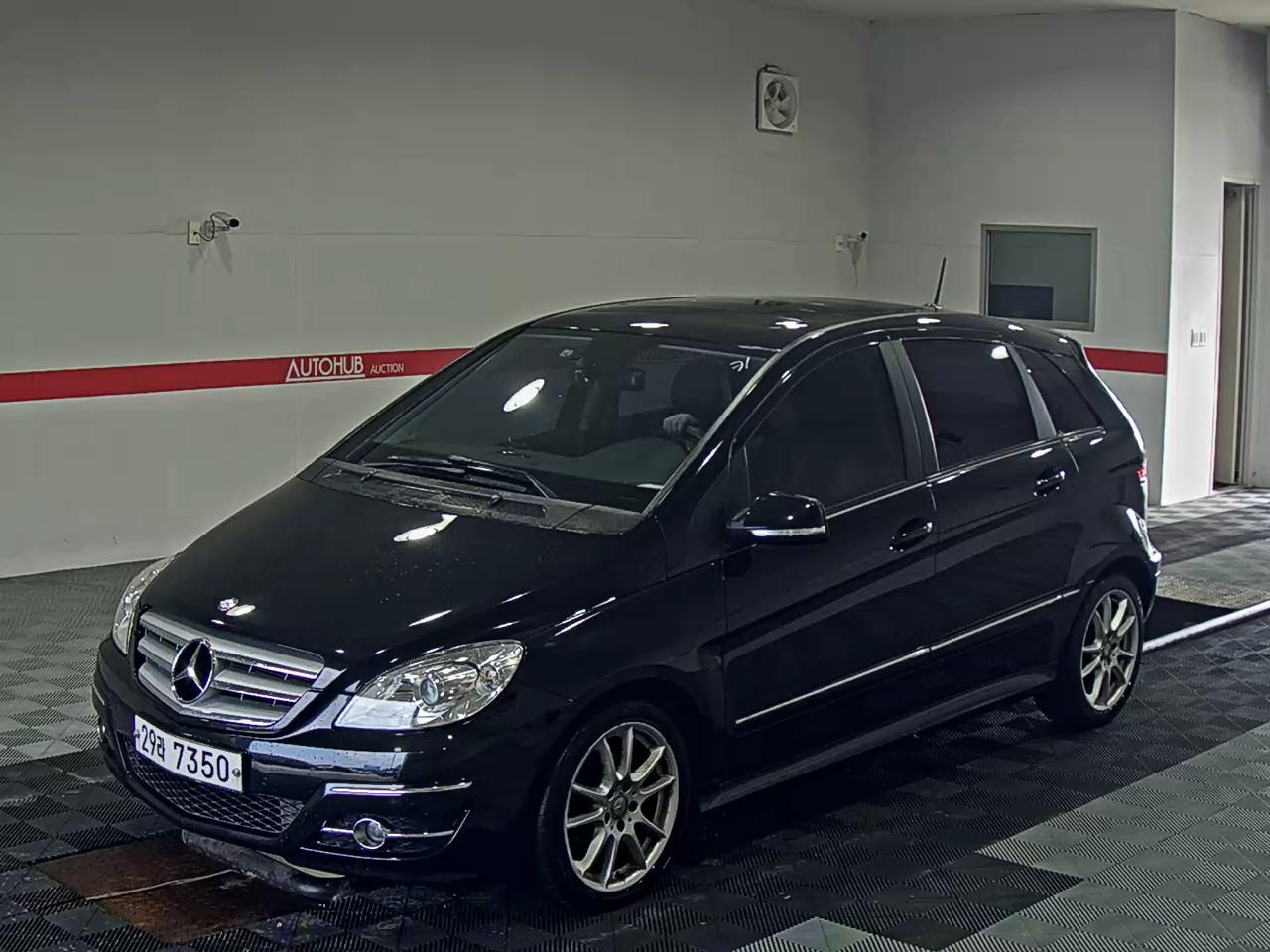 2011 - mercedes-benz b200