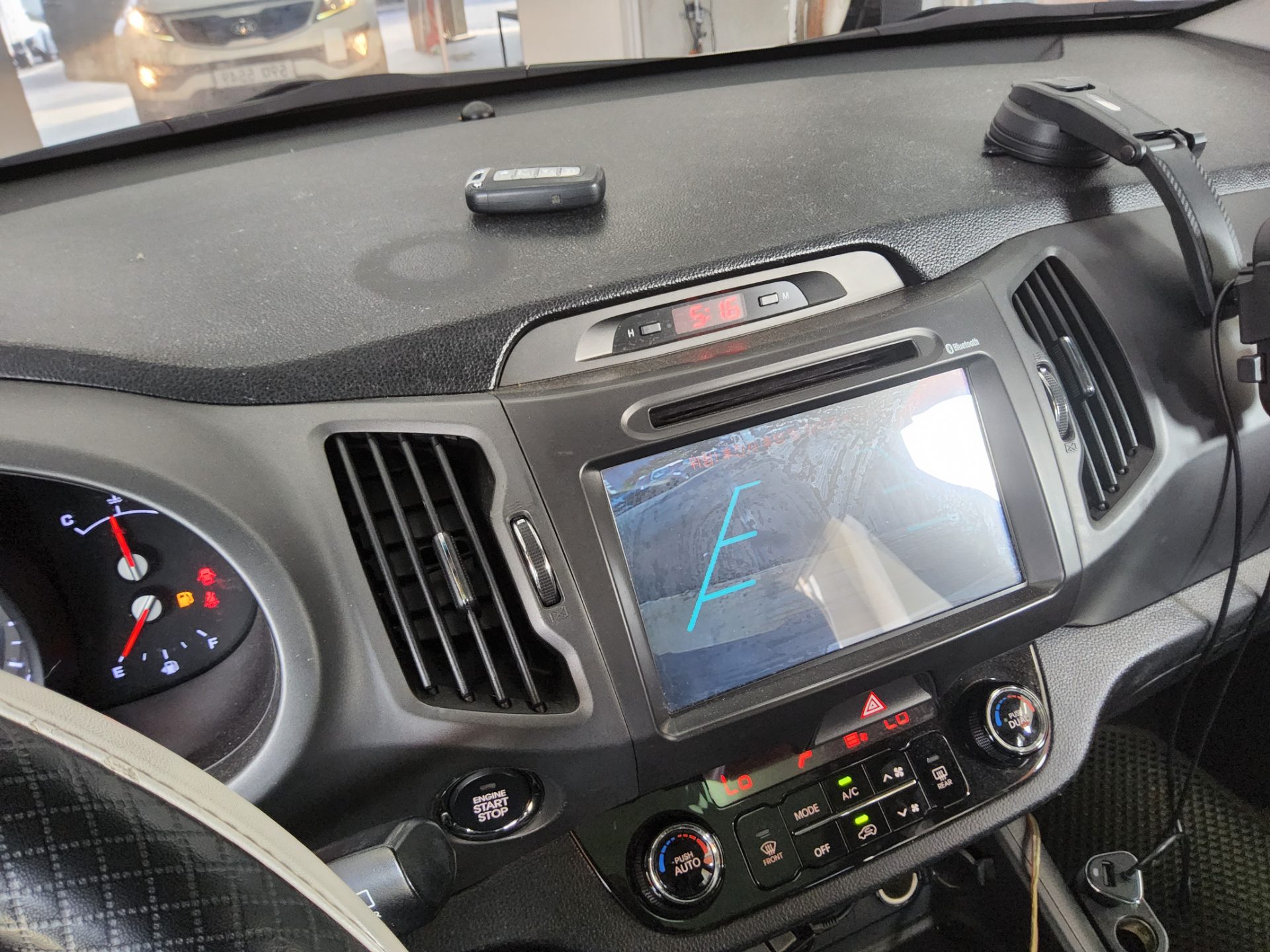 2012 - kia sportage