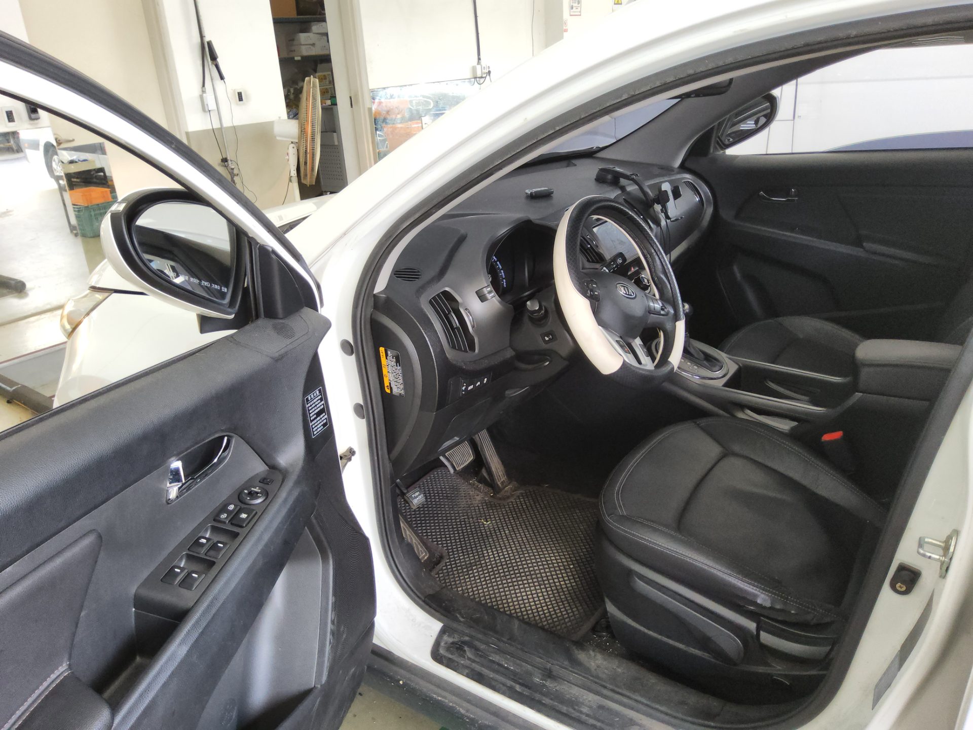 2012 - kia sportage