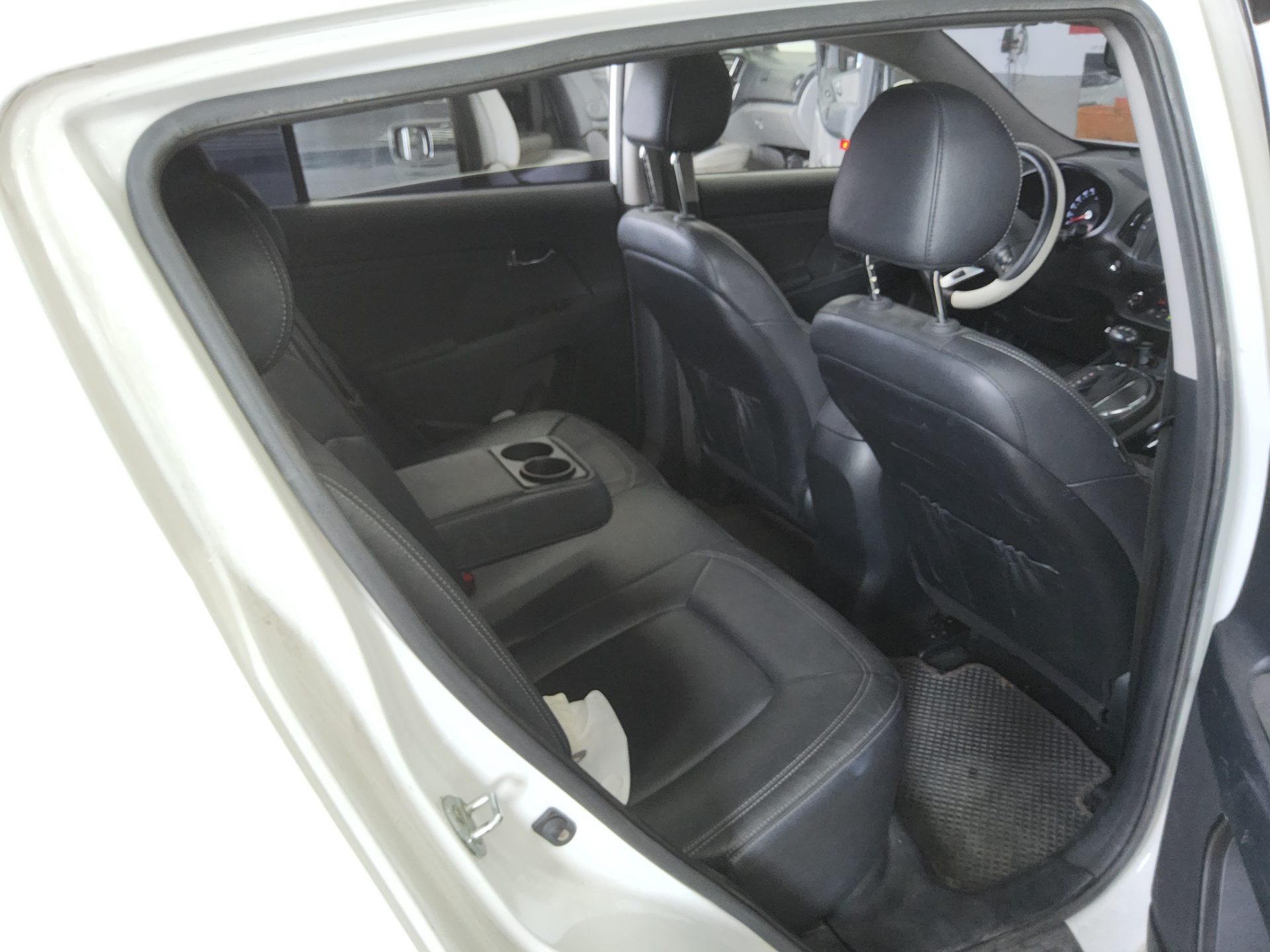 2012 - kia sportage