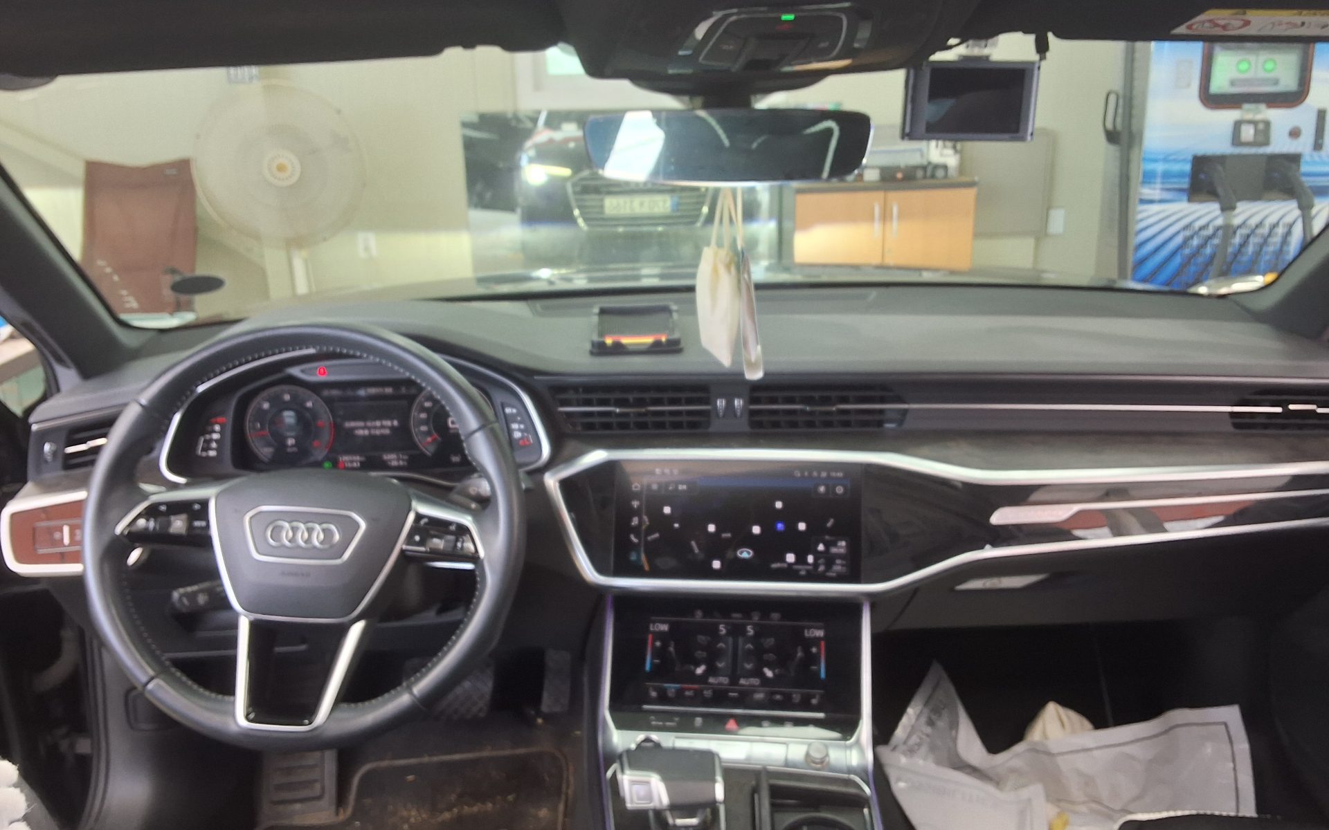 2021 - audi a6