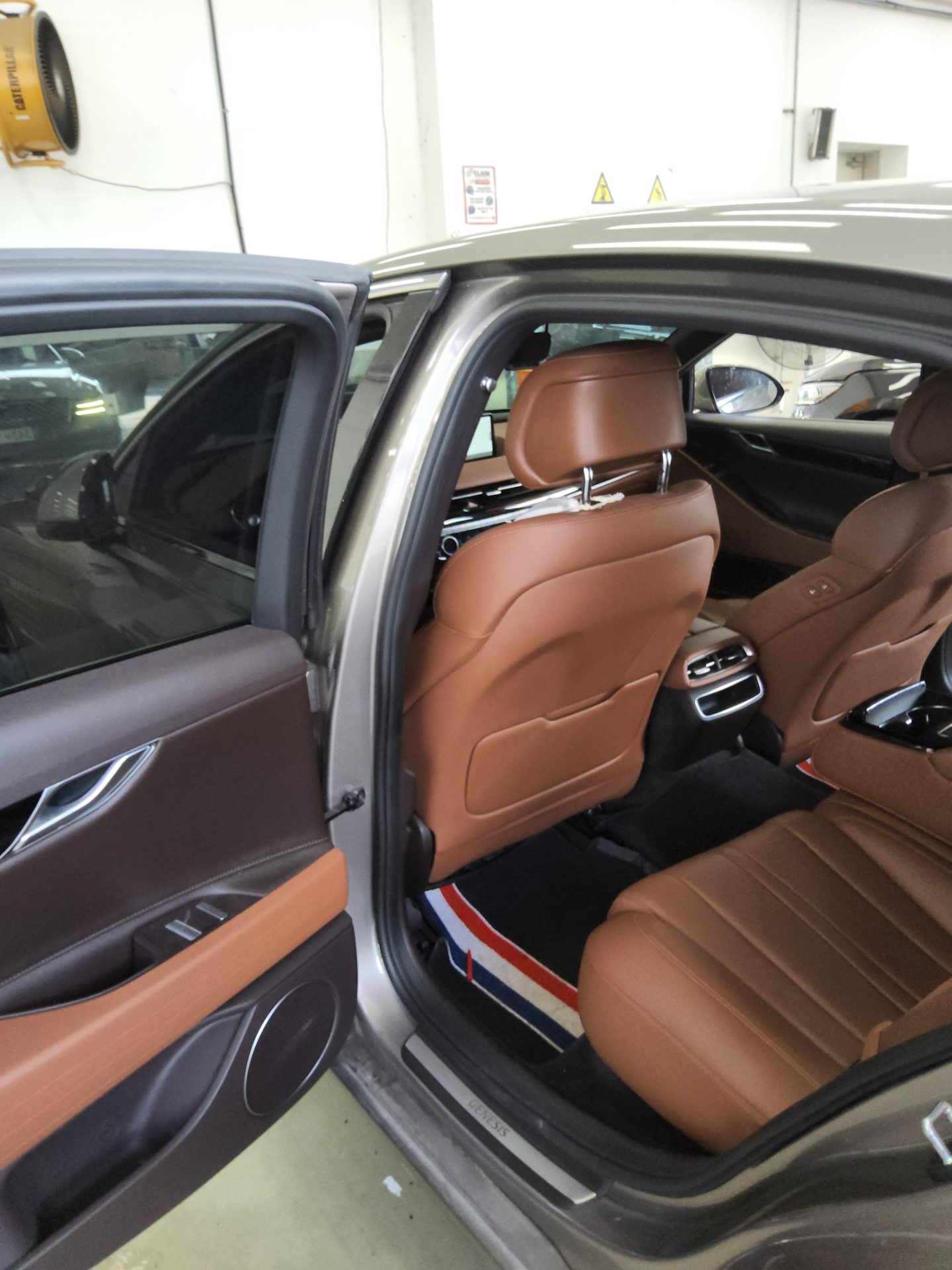 2021 - genesis g80