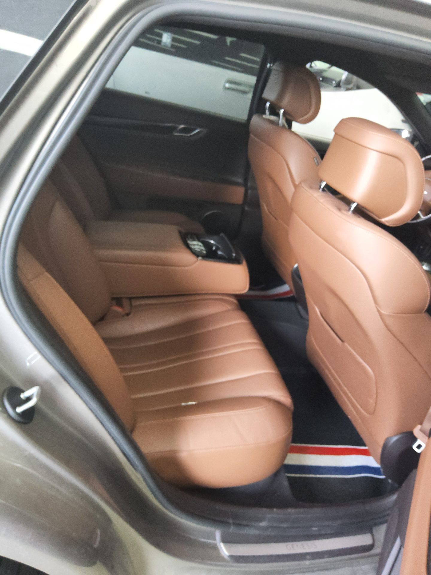 2021 - genesis g80