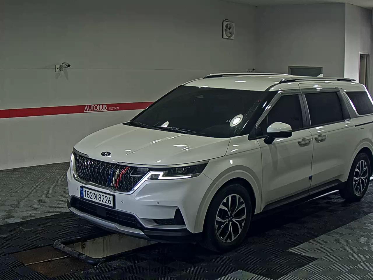 2021 - kia carnival