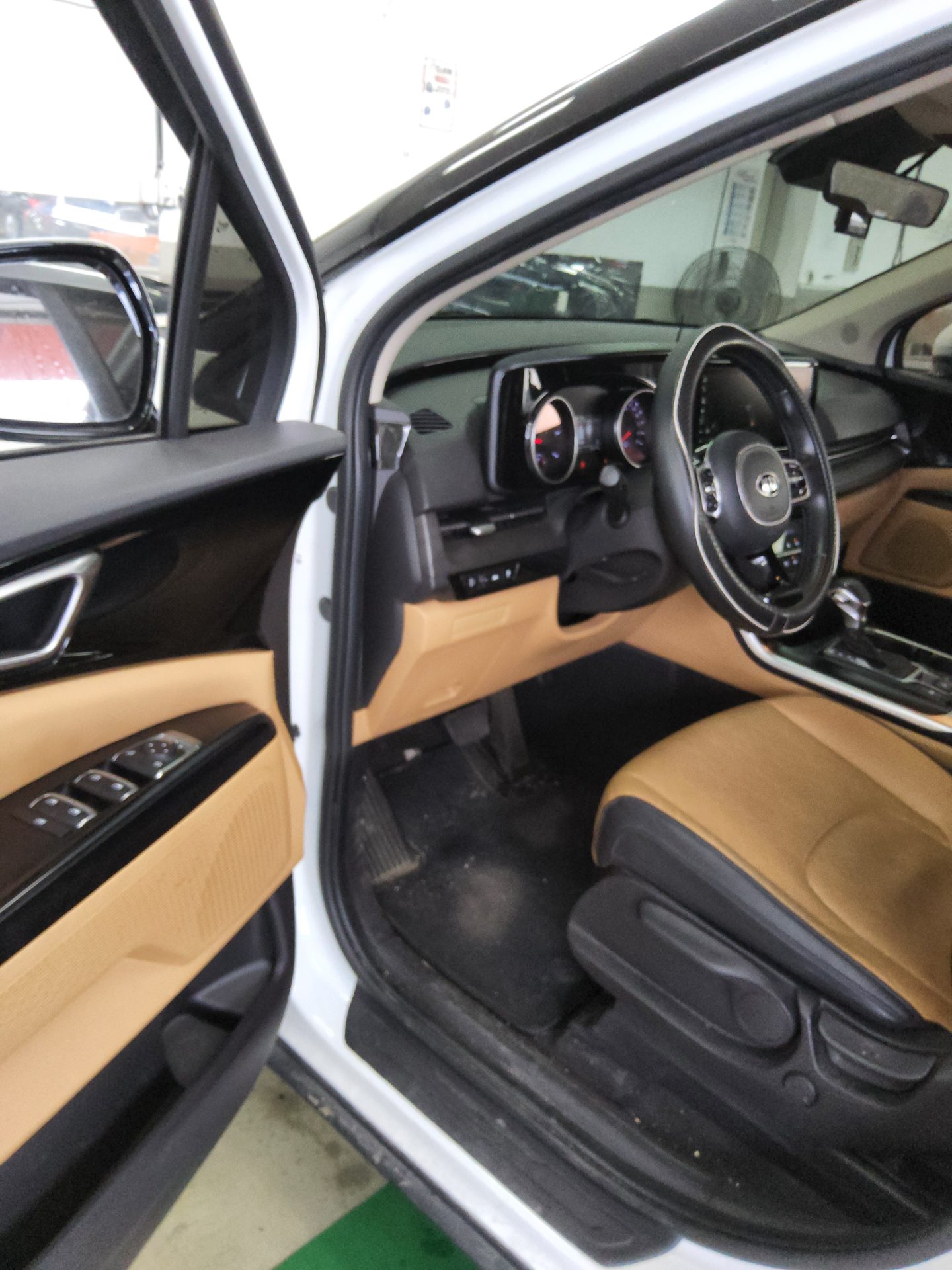 2021 - kia carnival