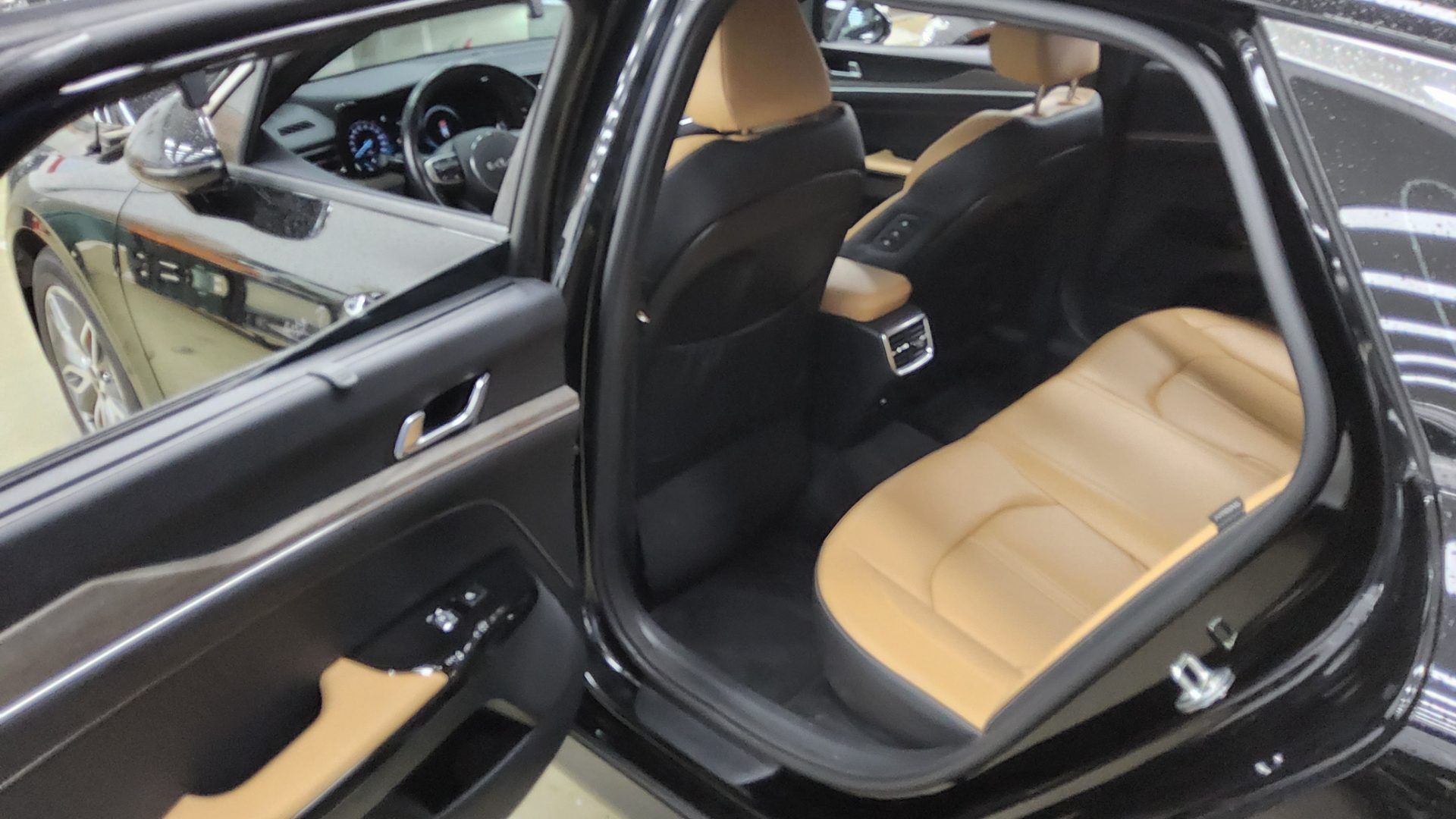 2023 - kia k5