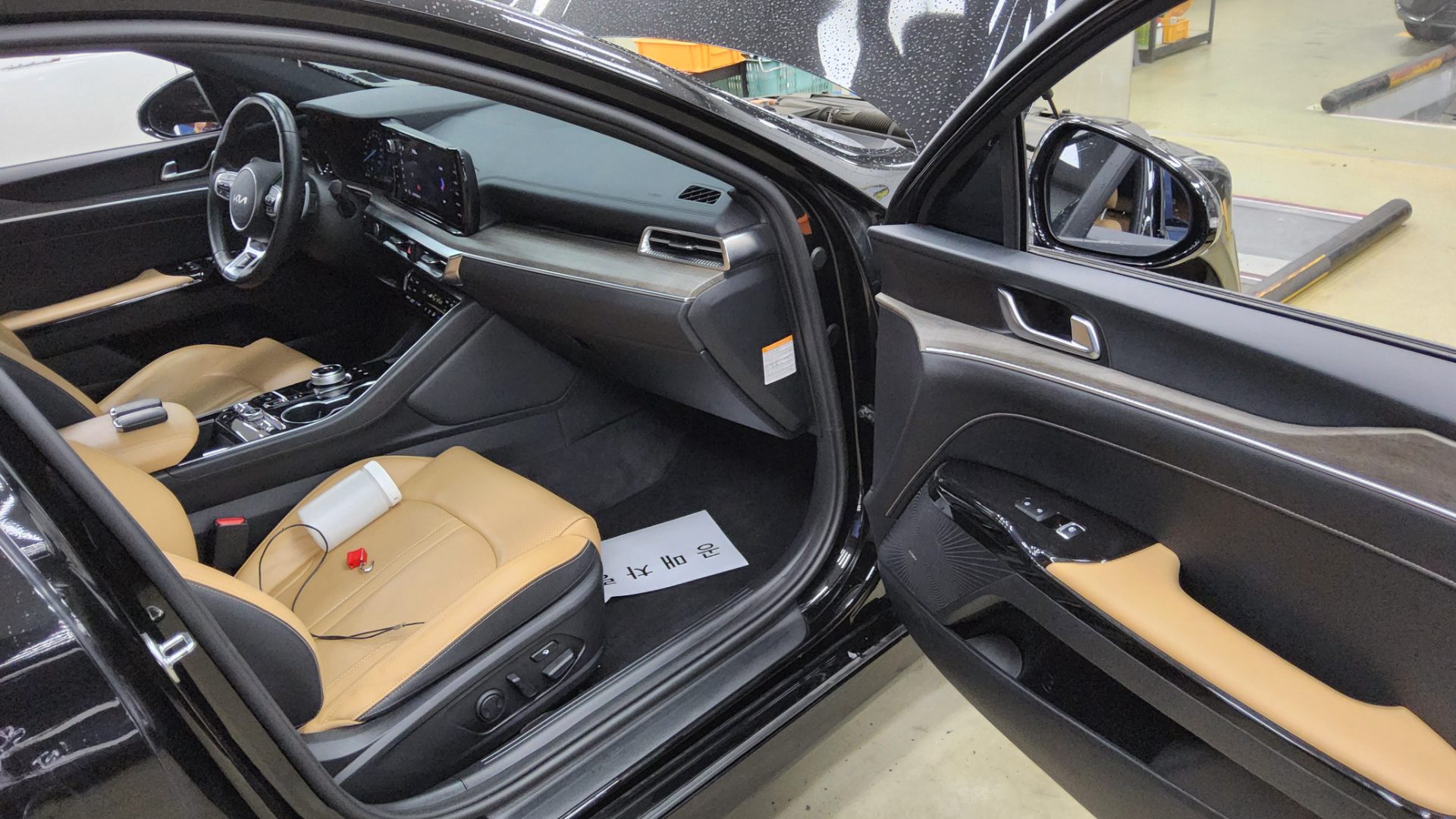 2023 - kia k5