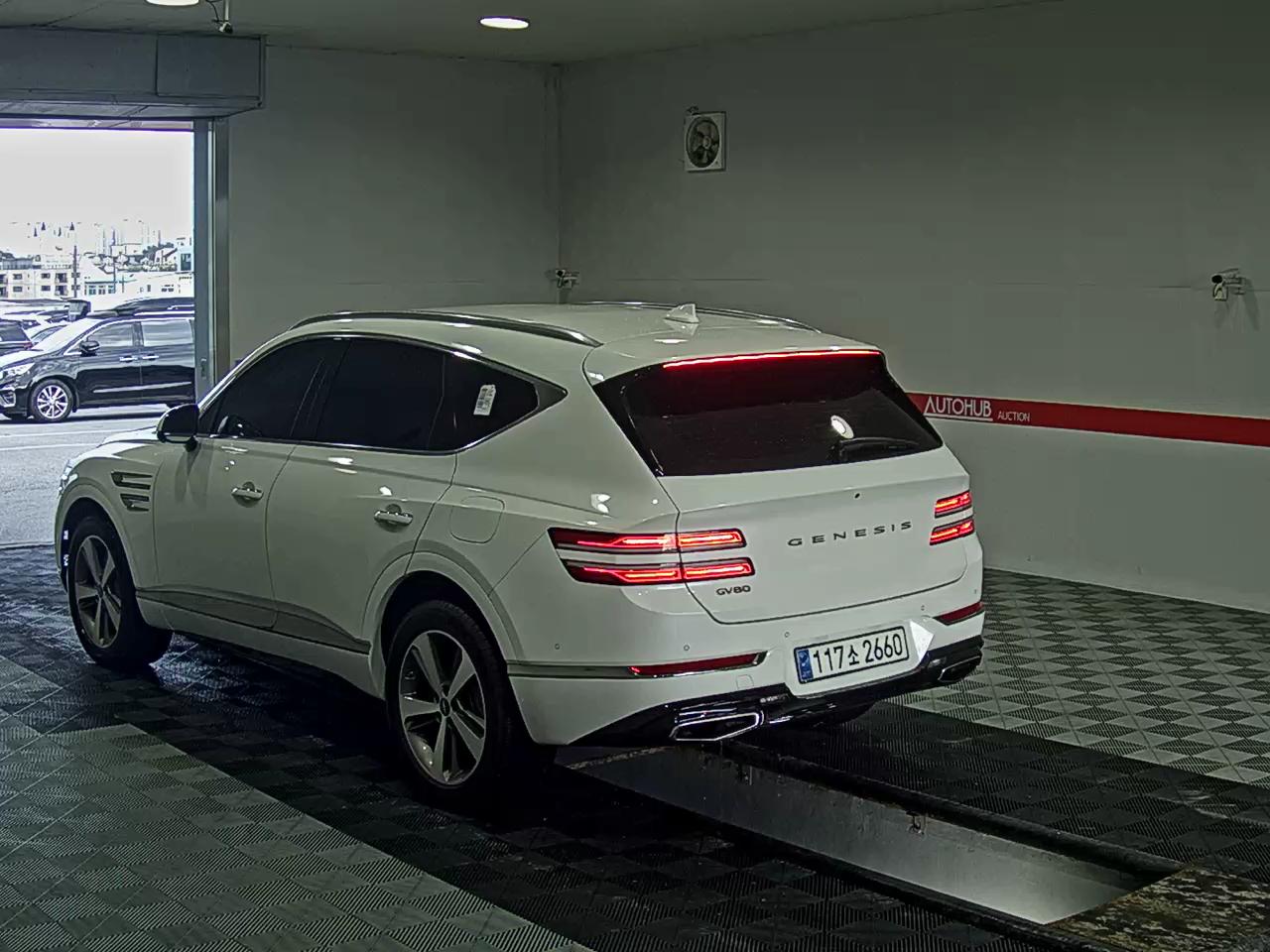 2023 - genesis gv80