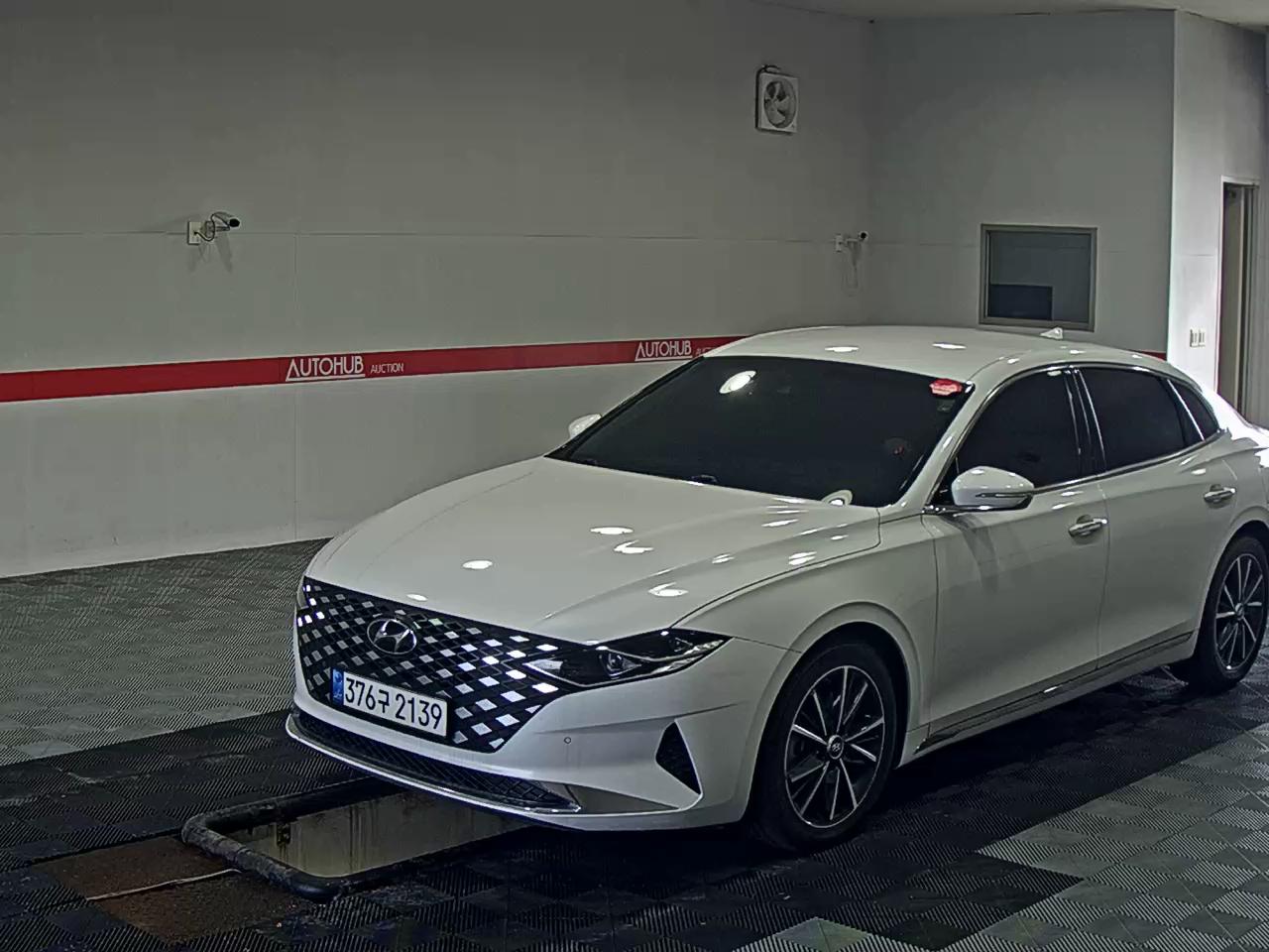 2022 - hyundai grandeur
