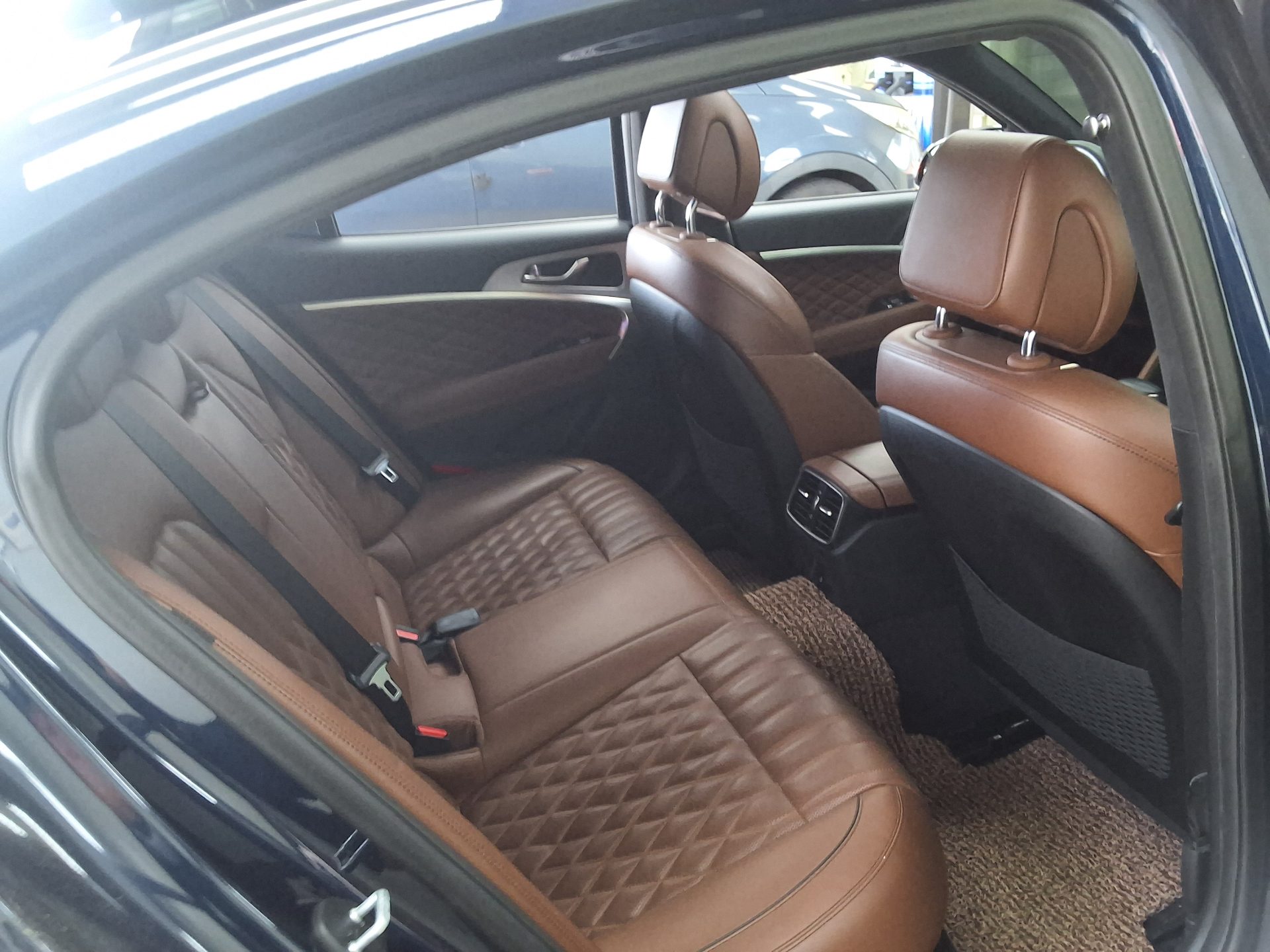 2019 - genesis g70