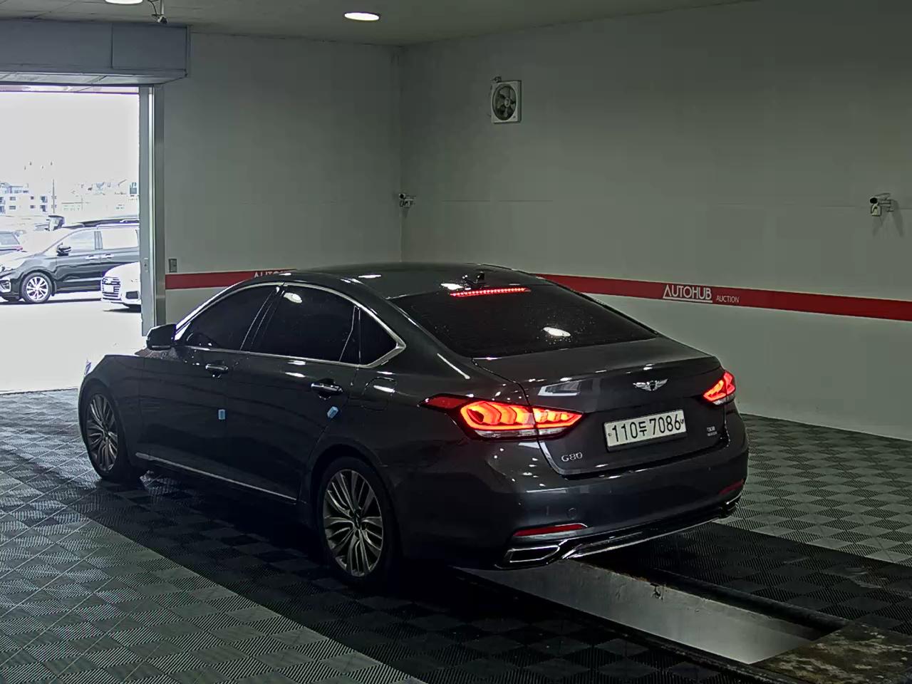 2019 - genesis g80