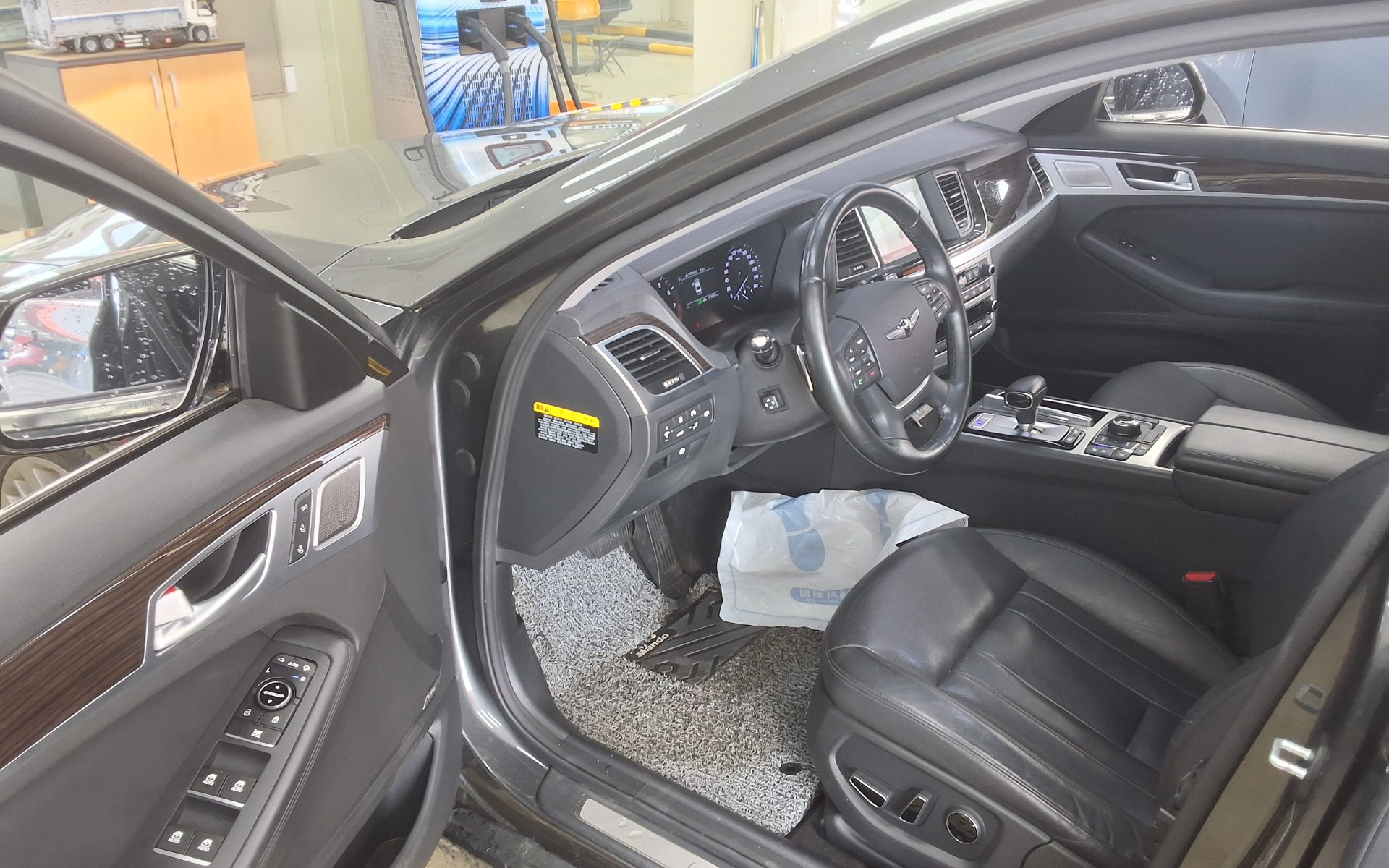 2019 - genesis g80