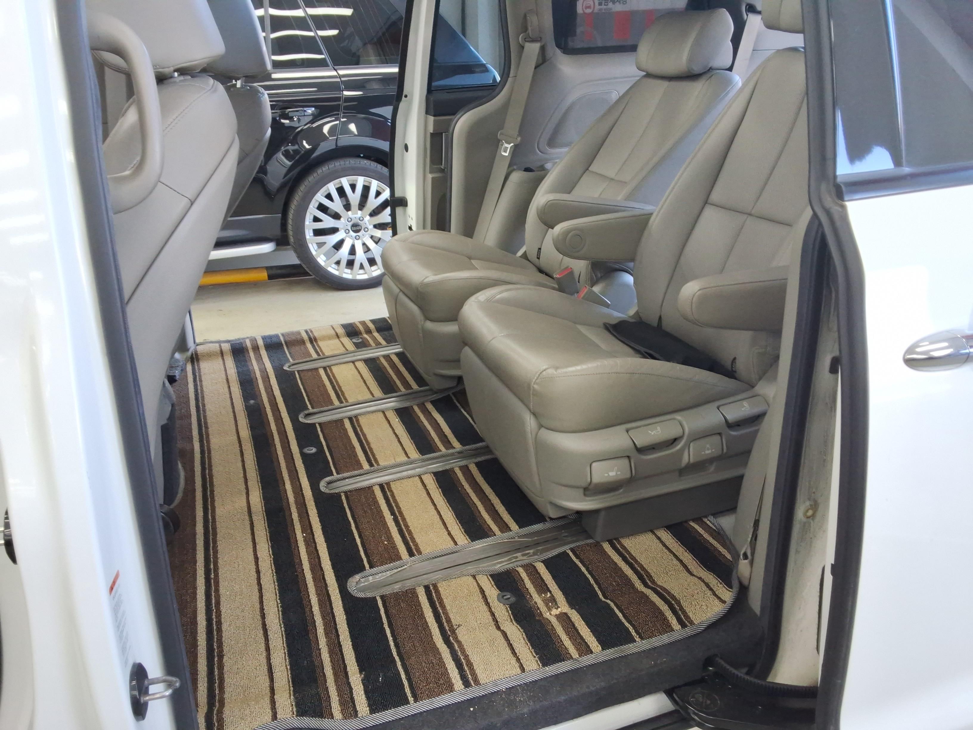2019 - kia carnival
