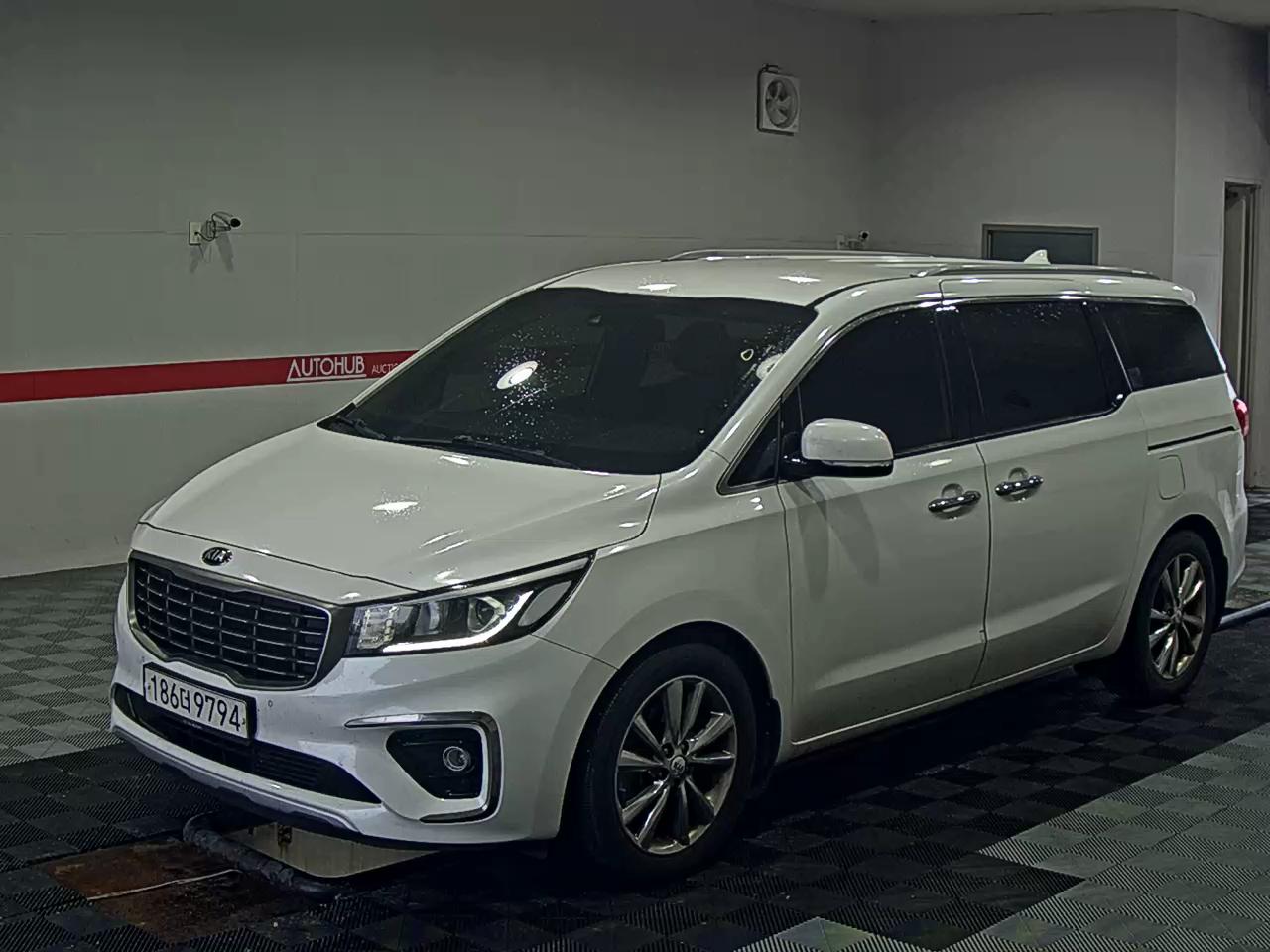 2020 - kia carnival