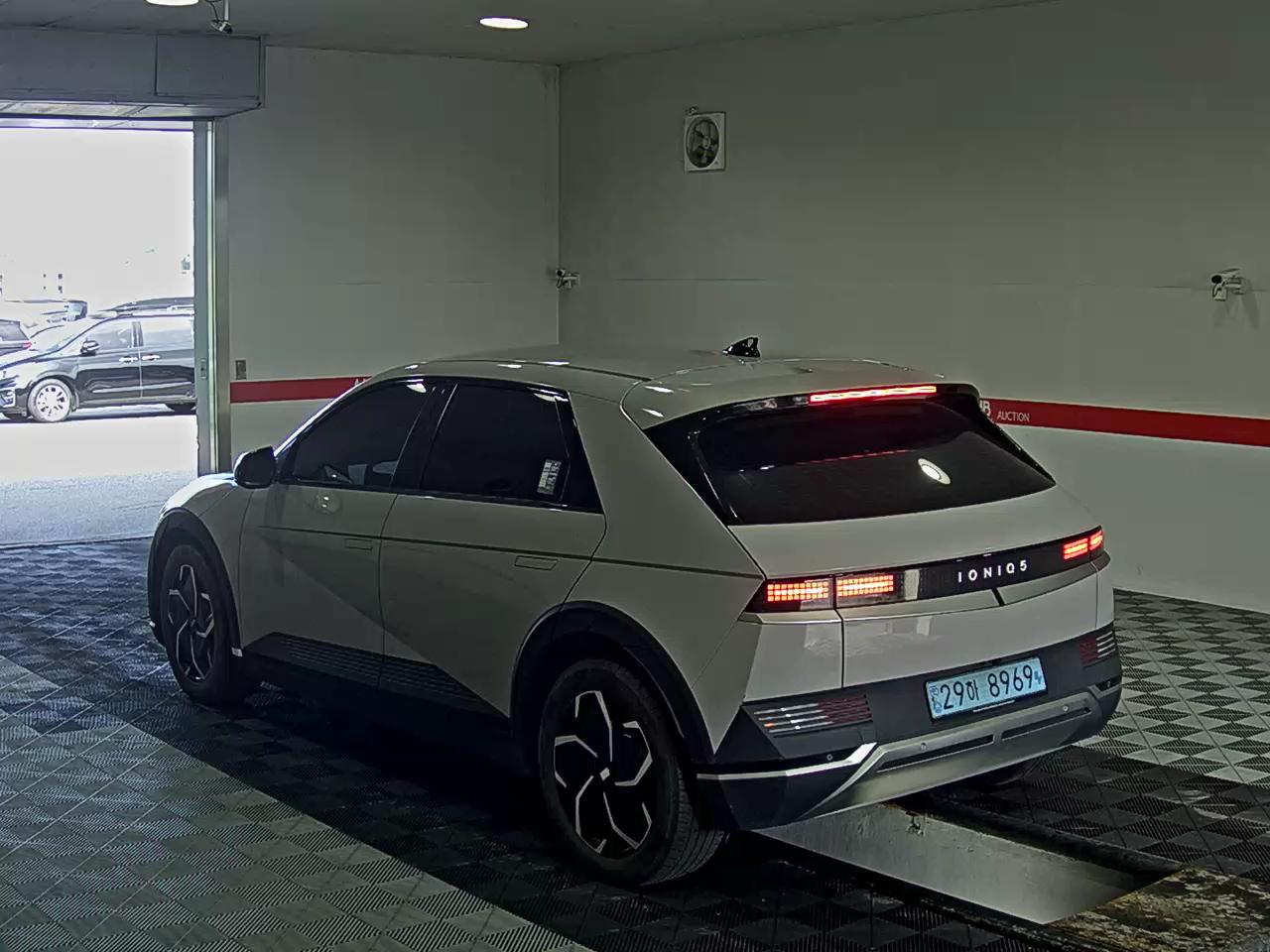 هيونداي Ioniq 2022 — صورة 2