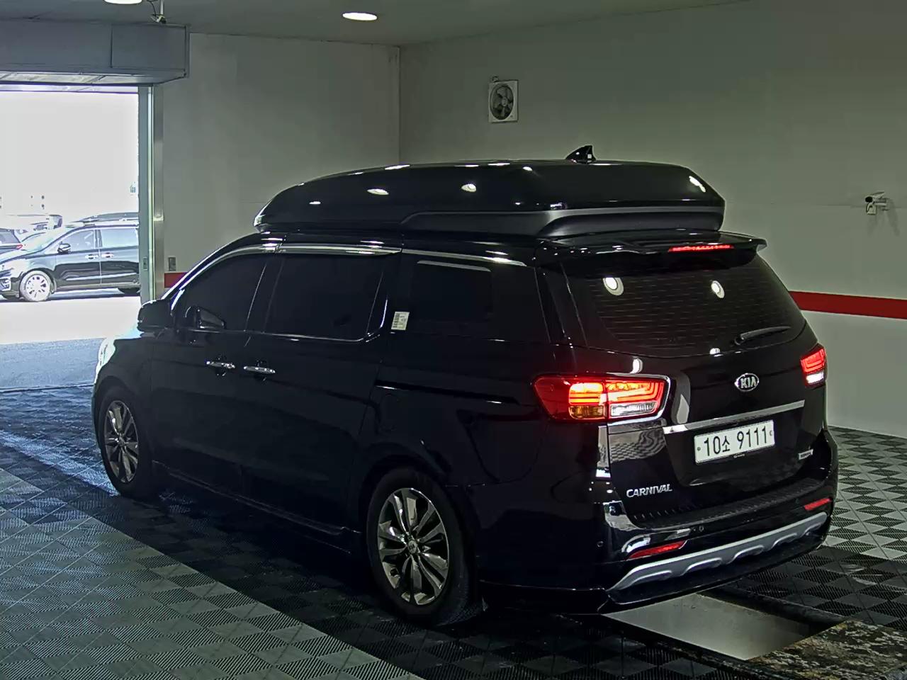 2018 - kia carnival