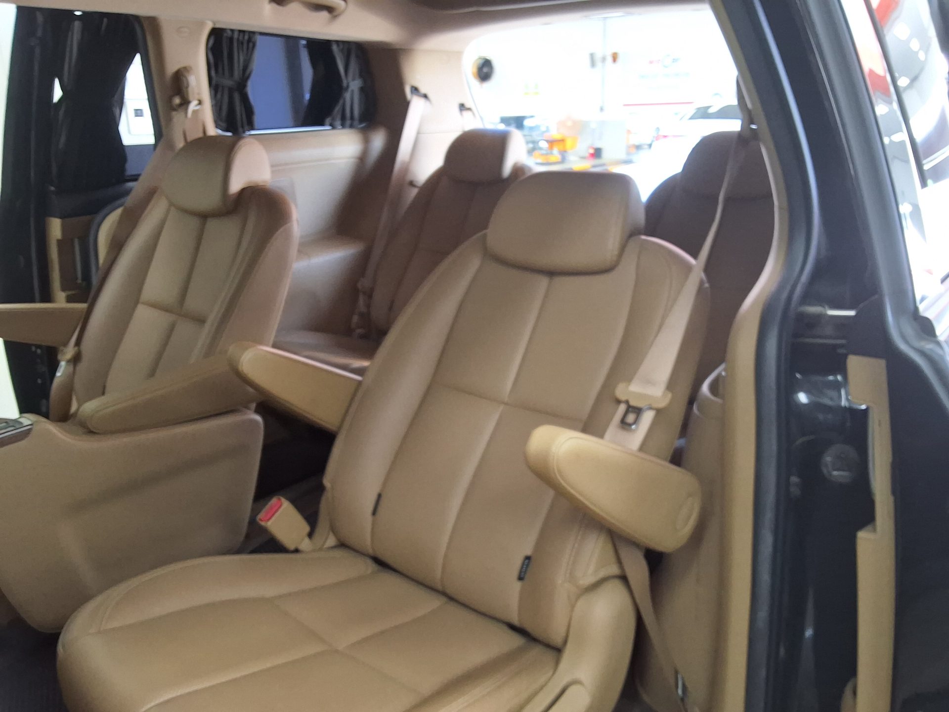 2018 - kia carnival