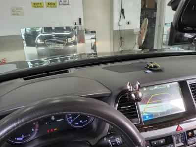هيونداي جينيسيس Dh G330 دفع رباعي بريميوم 2016 دفع رباعي بريميوم
