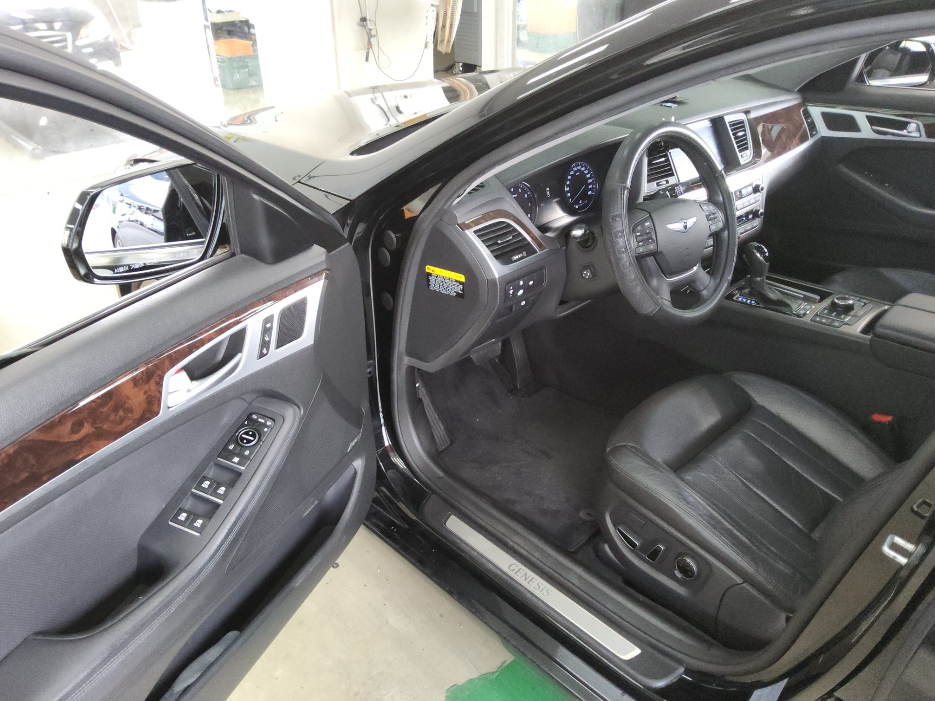 2016 - hyundai g330