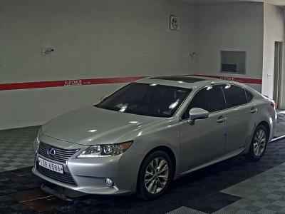 LEXUS ES (6TH GEN) 300h
