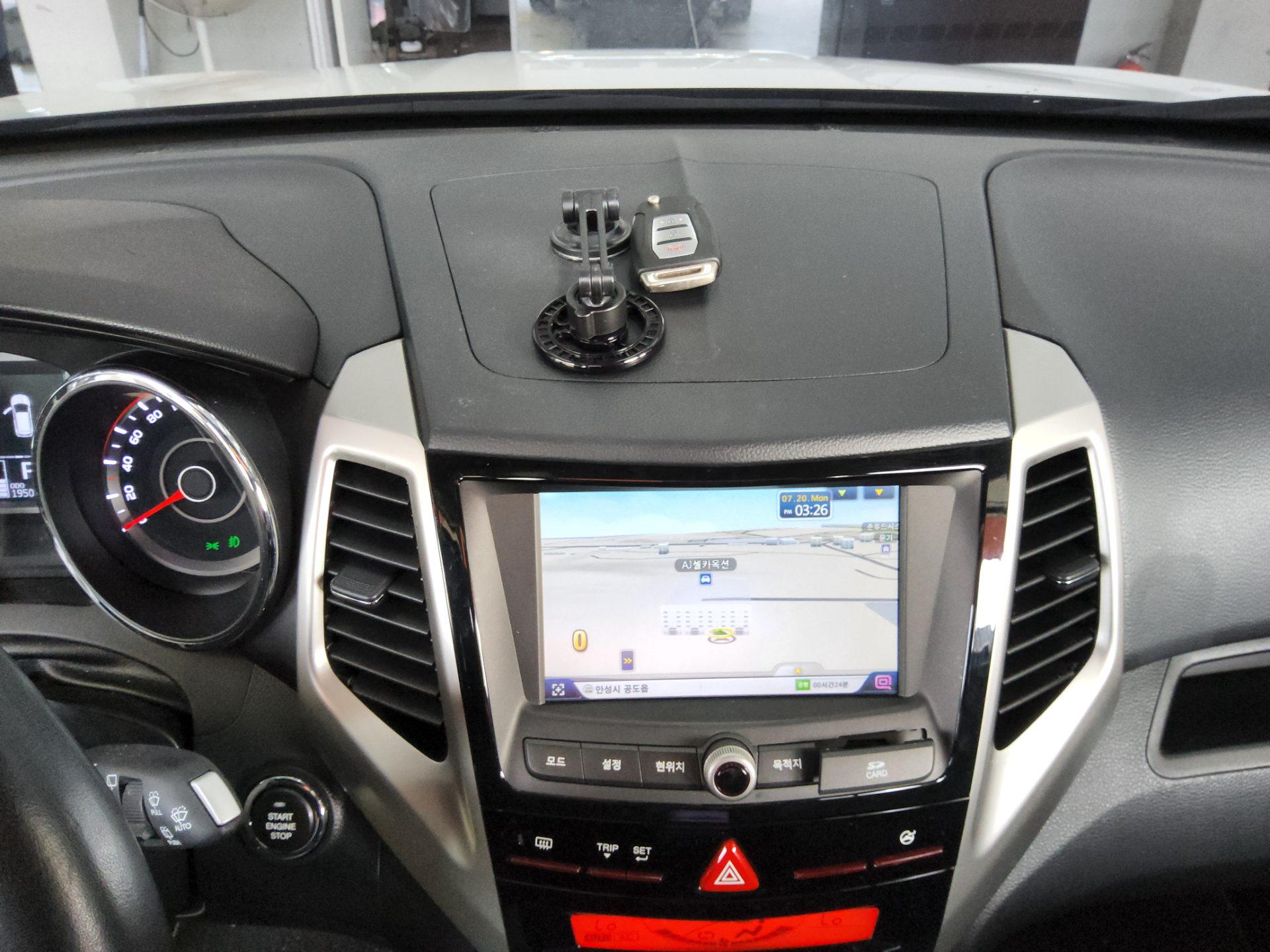 2016 - ssangyong tivoli