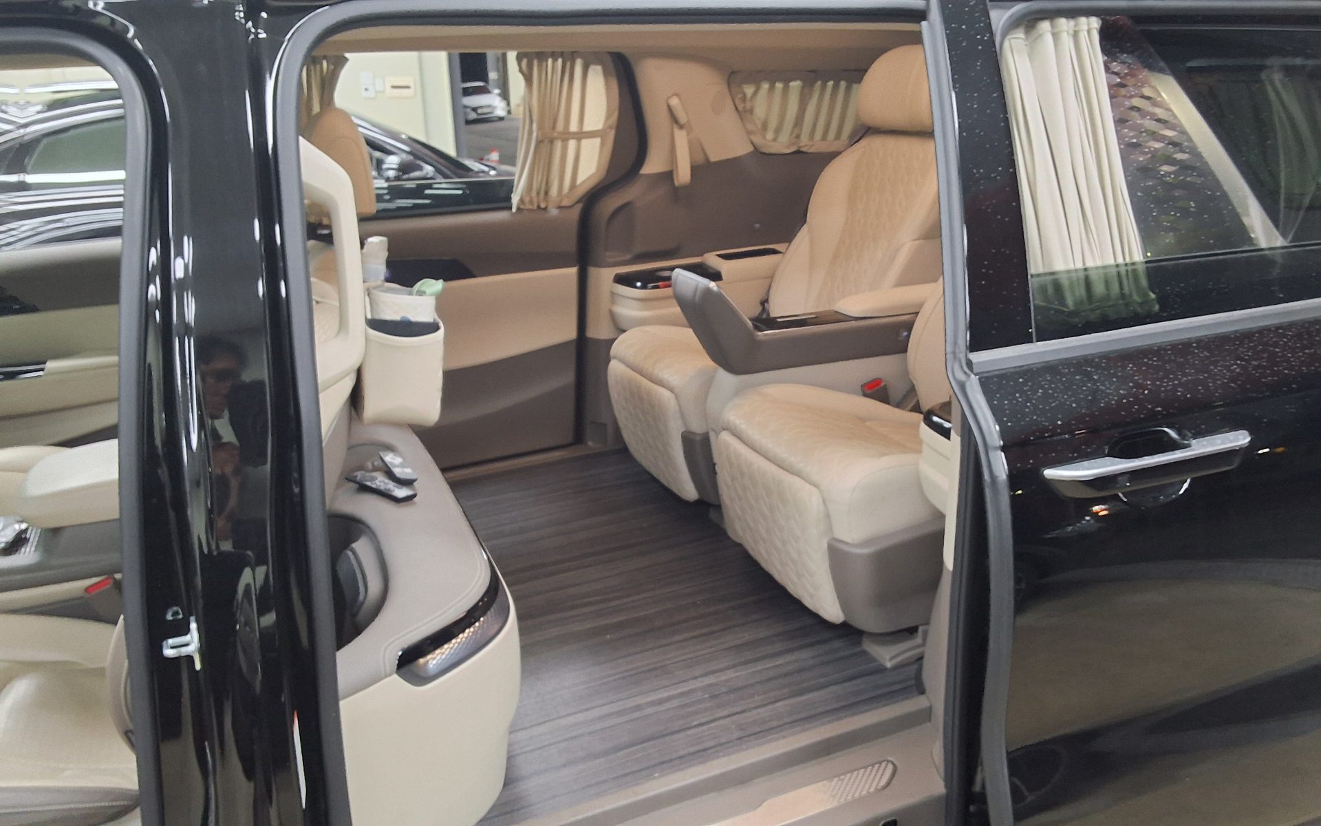 2022 - kia carnival