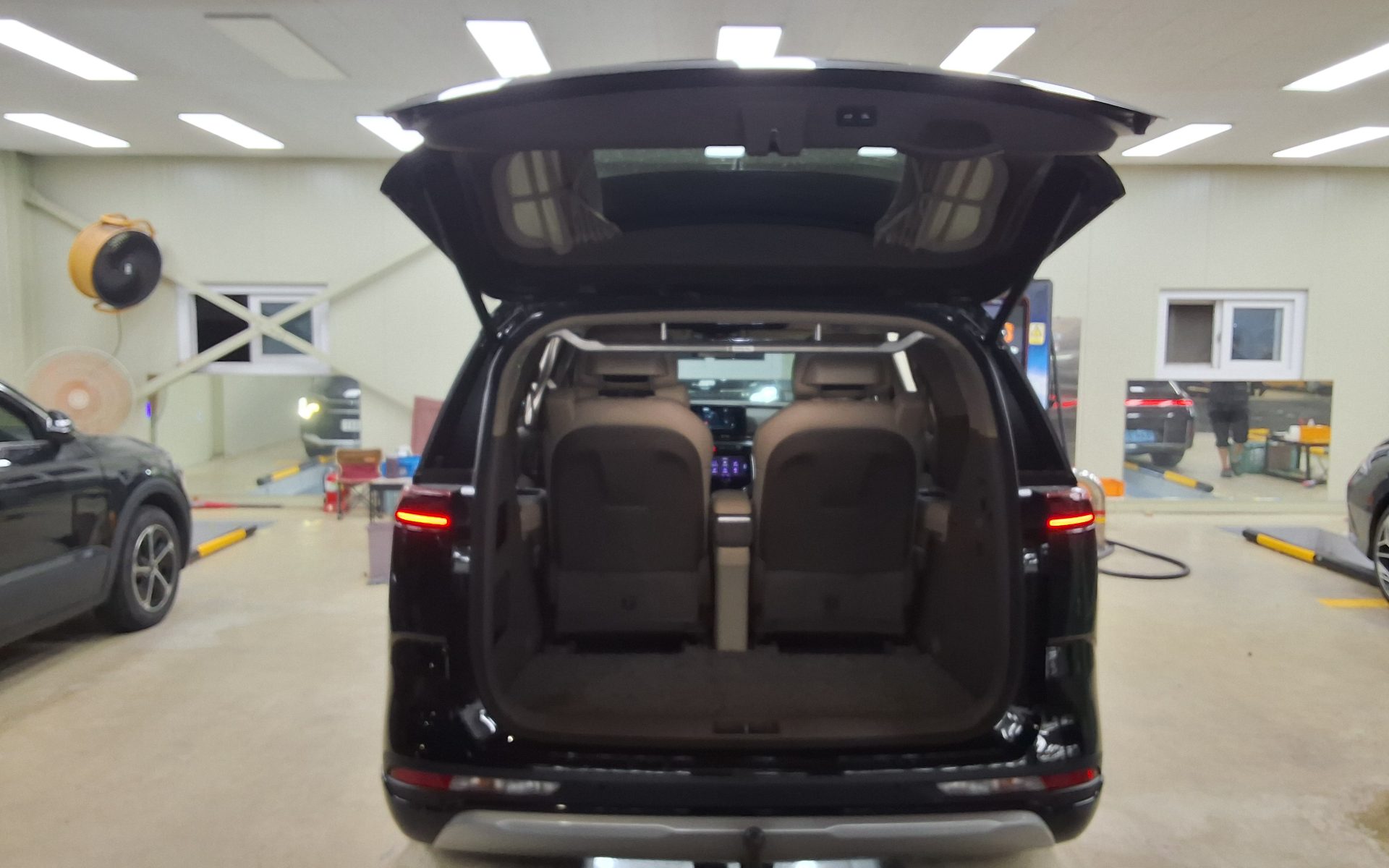 2022 - kia carnival