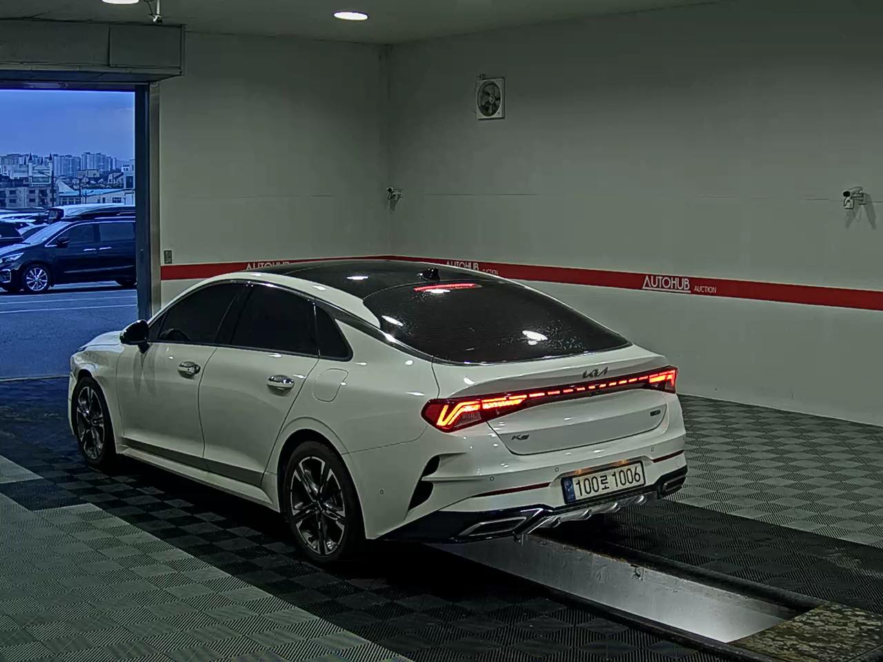 2022 - kia k5