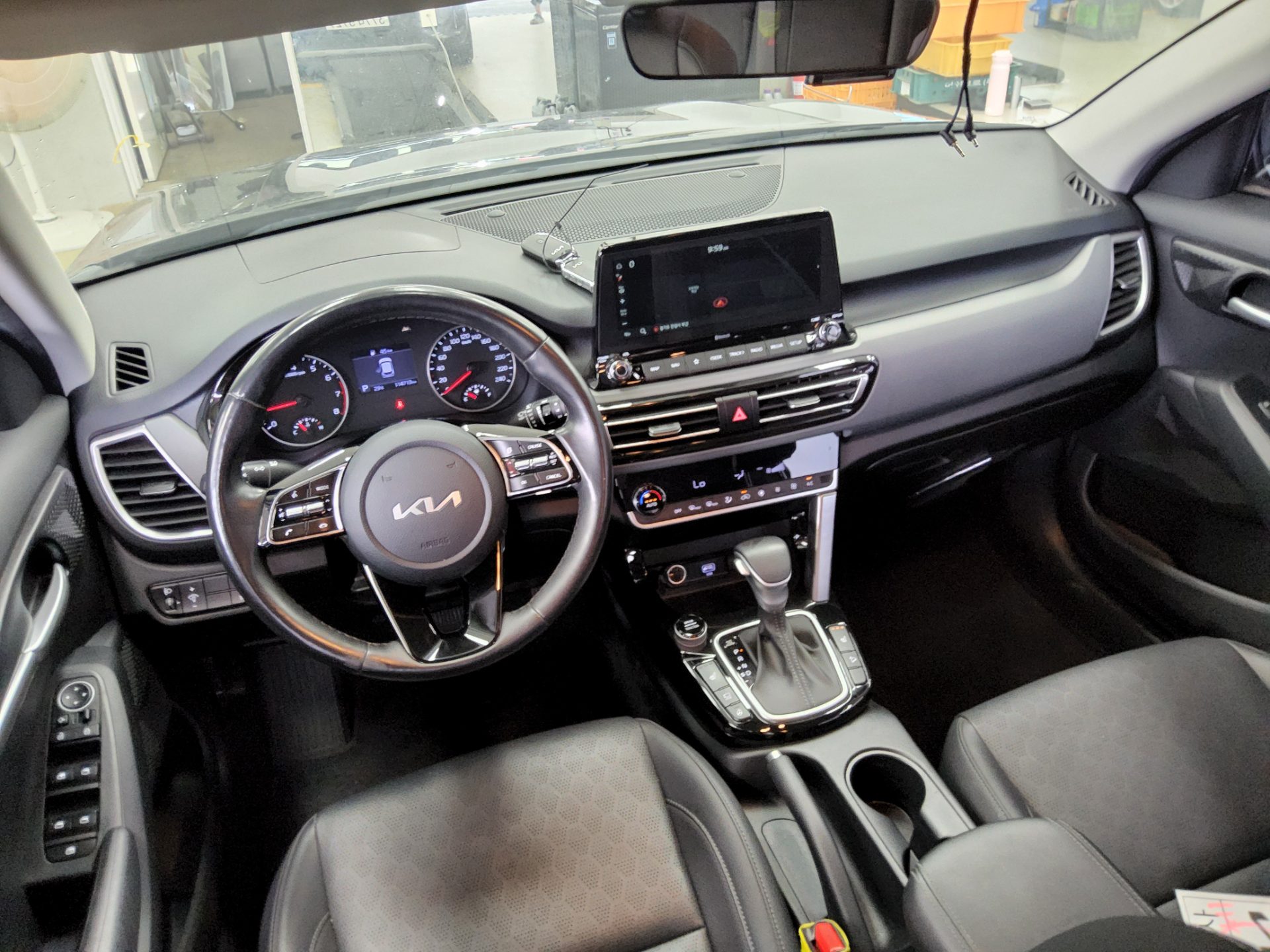 2023 - kia seltos