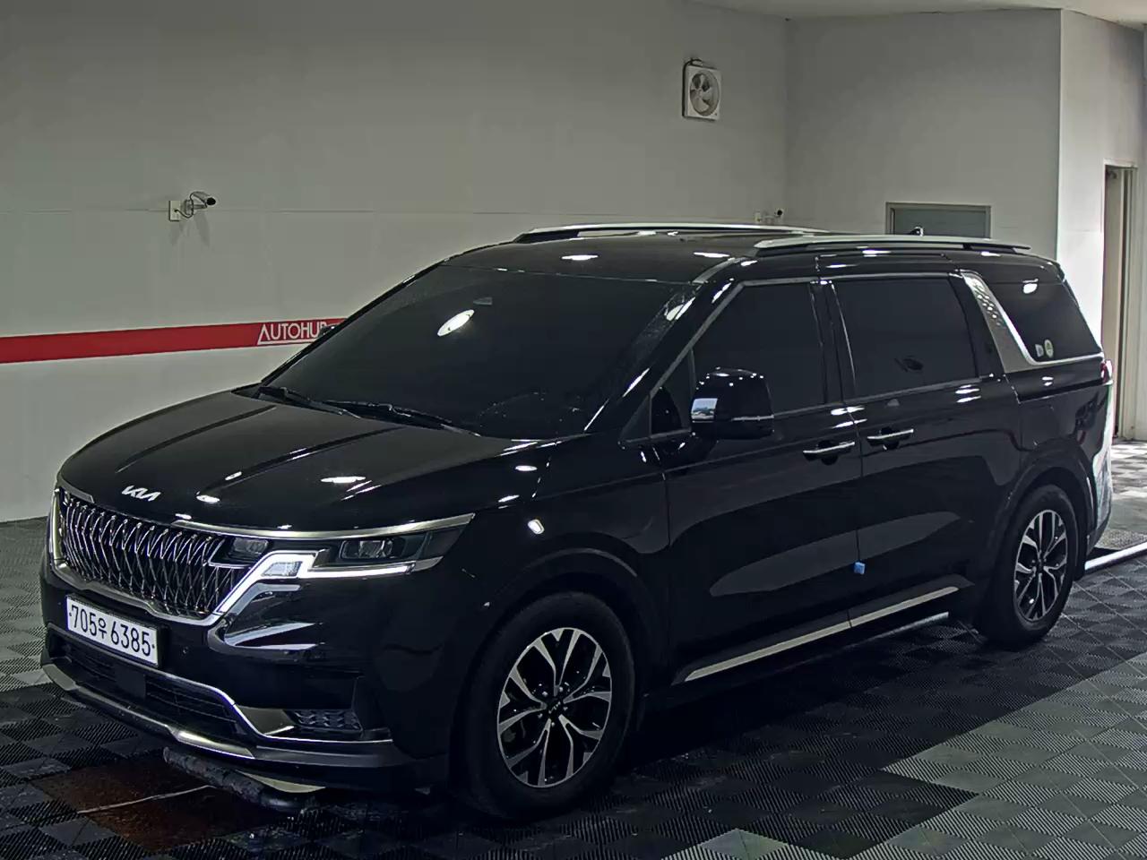 2023 - kia carnival